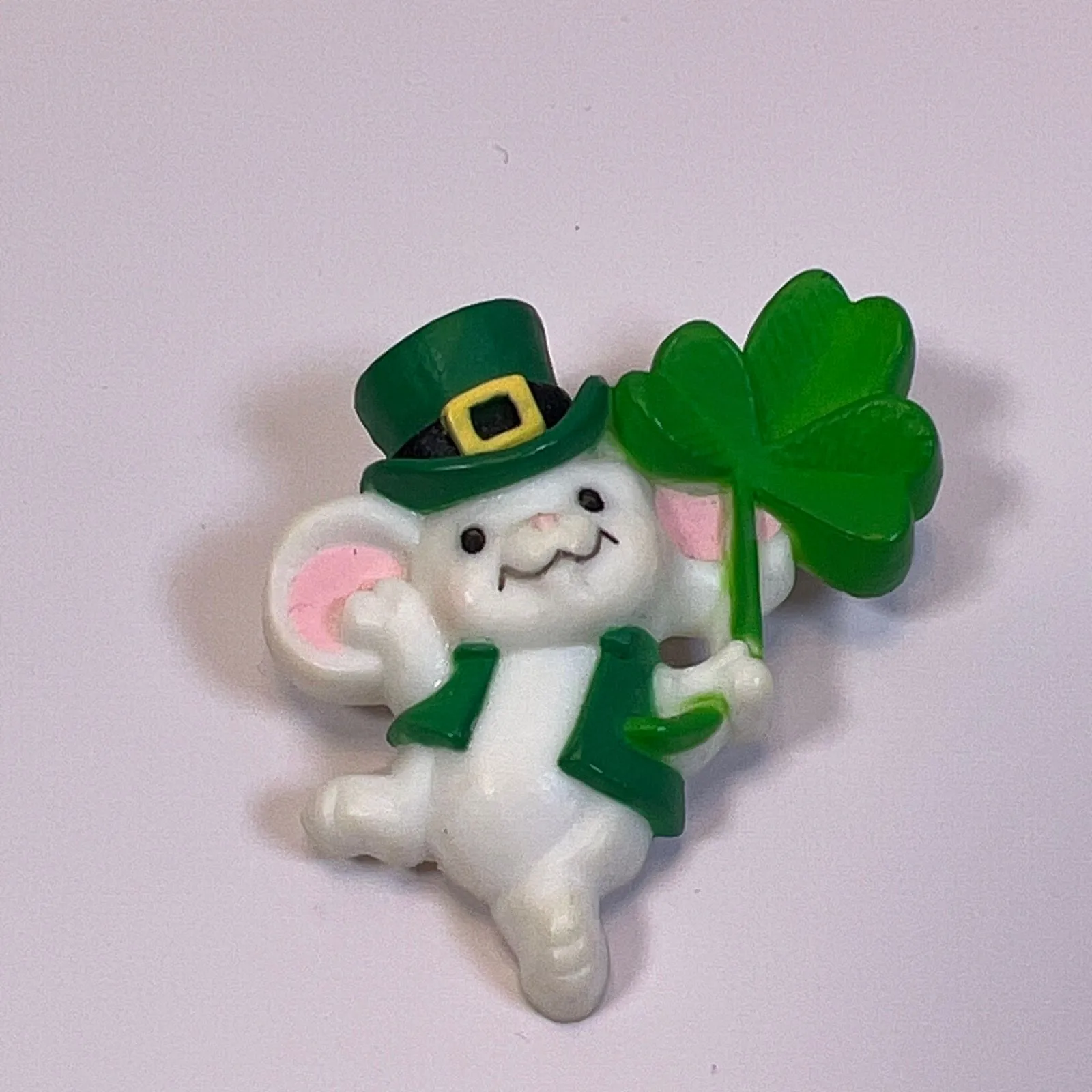 Product image for VINTAGE HALLMARK WHITE MOUSE GREEN SHAMROCK ST PATRICK;S DAY LAPEL PIN (S213)