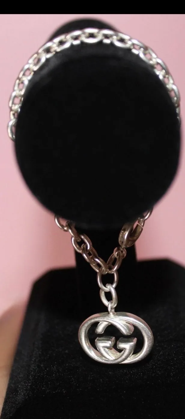 Listing Image Blurred Background