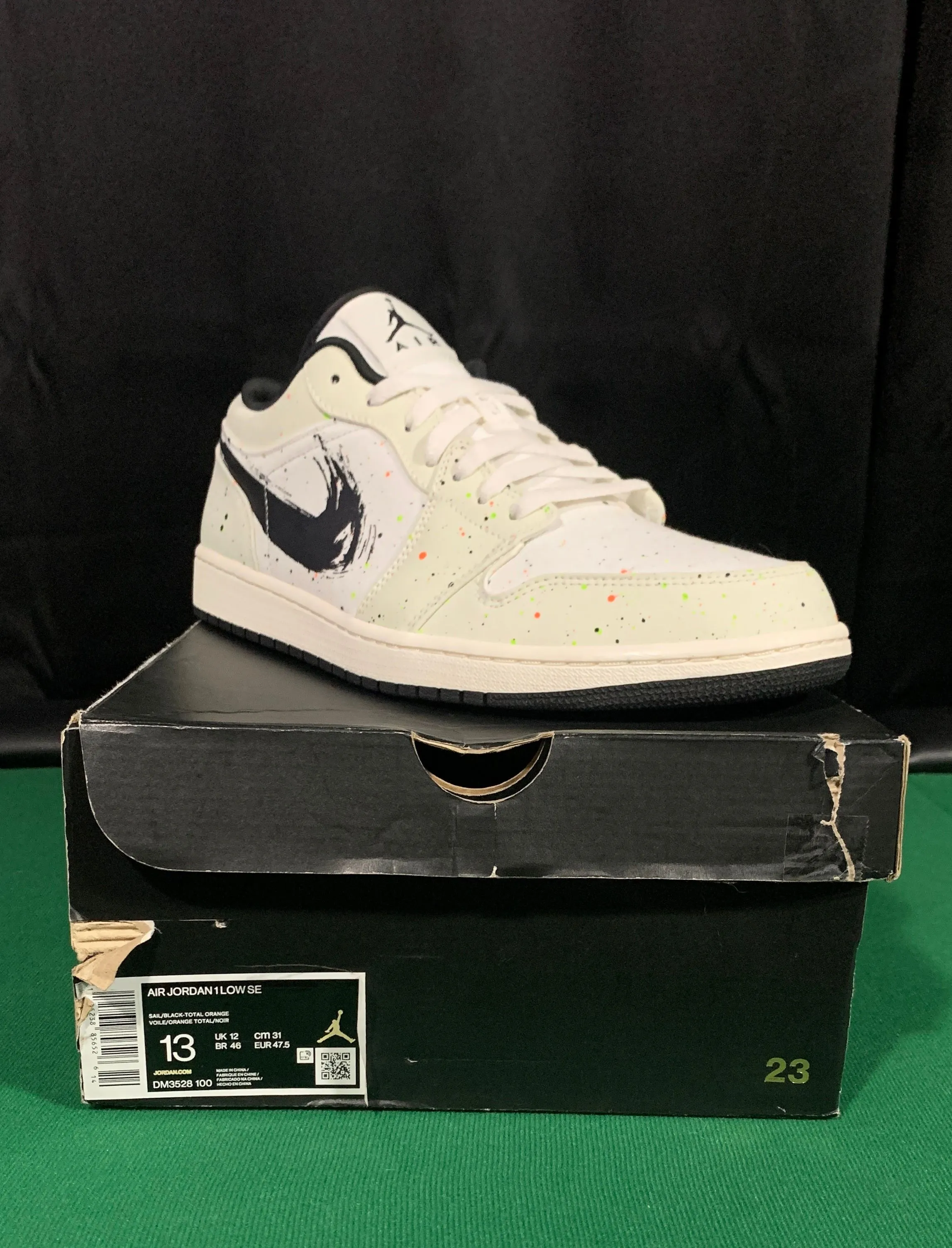 Product image for Jordan 1 low ‘ Brushstroke Swoosh ‘