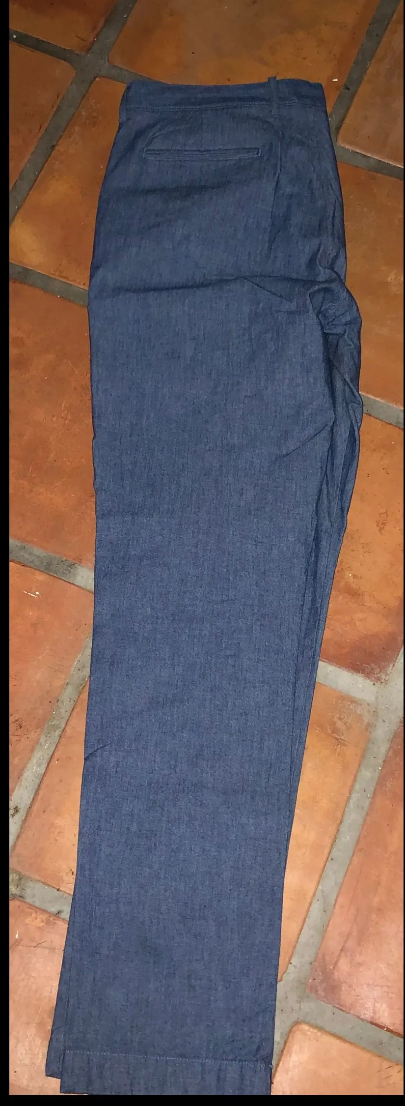 Listing Image Blurred Background