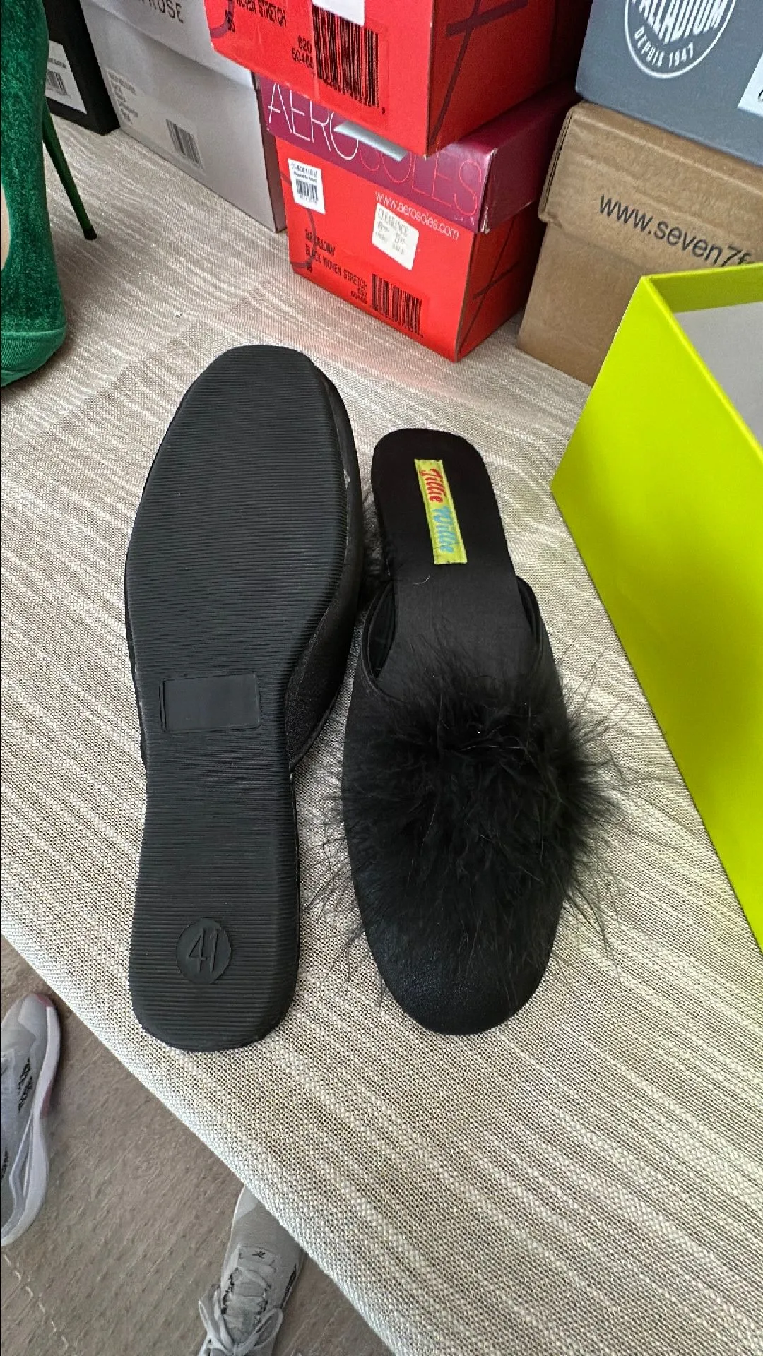 Product image for Jillie Willie satin slippers with feathers size 9