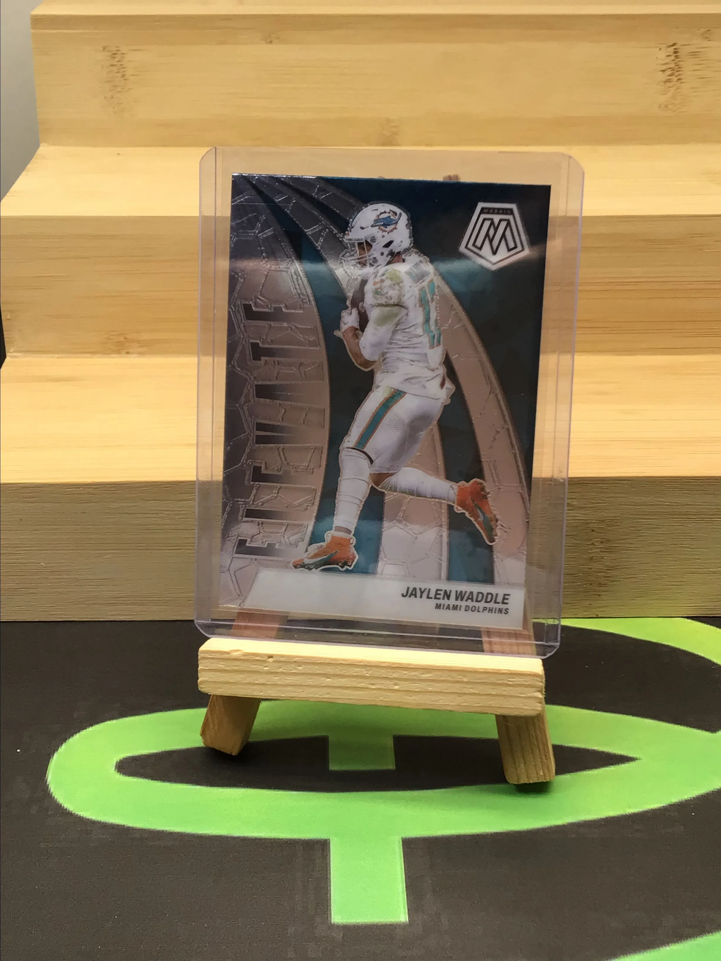 Product image for Jaylen Waddle Elevate Dolphins