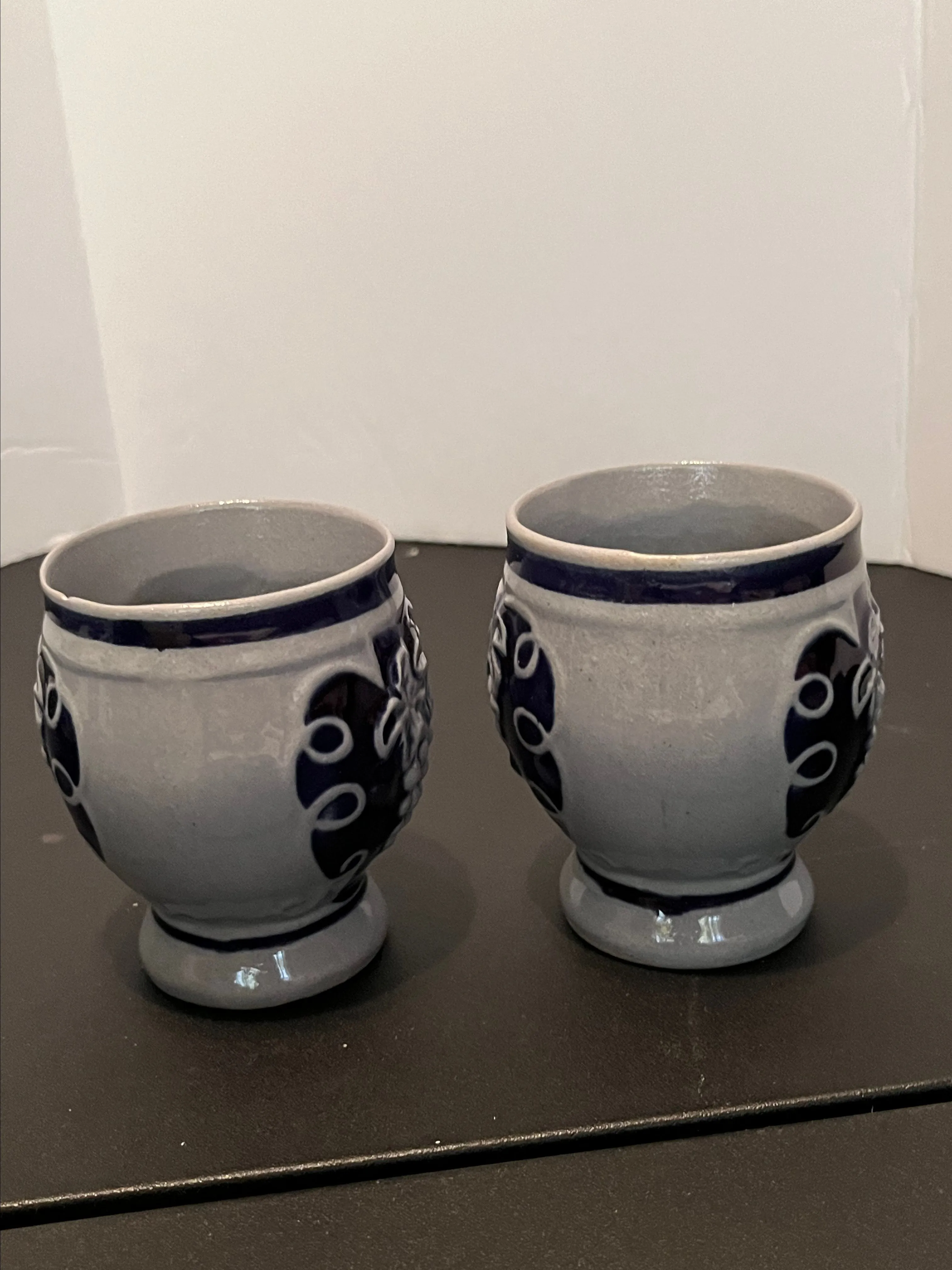 Listing Image Blurred Background