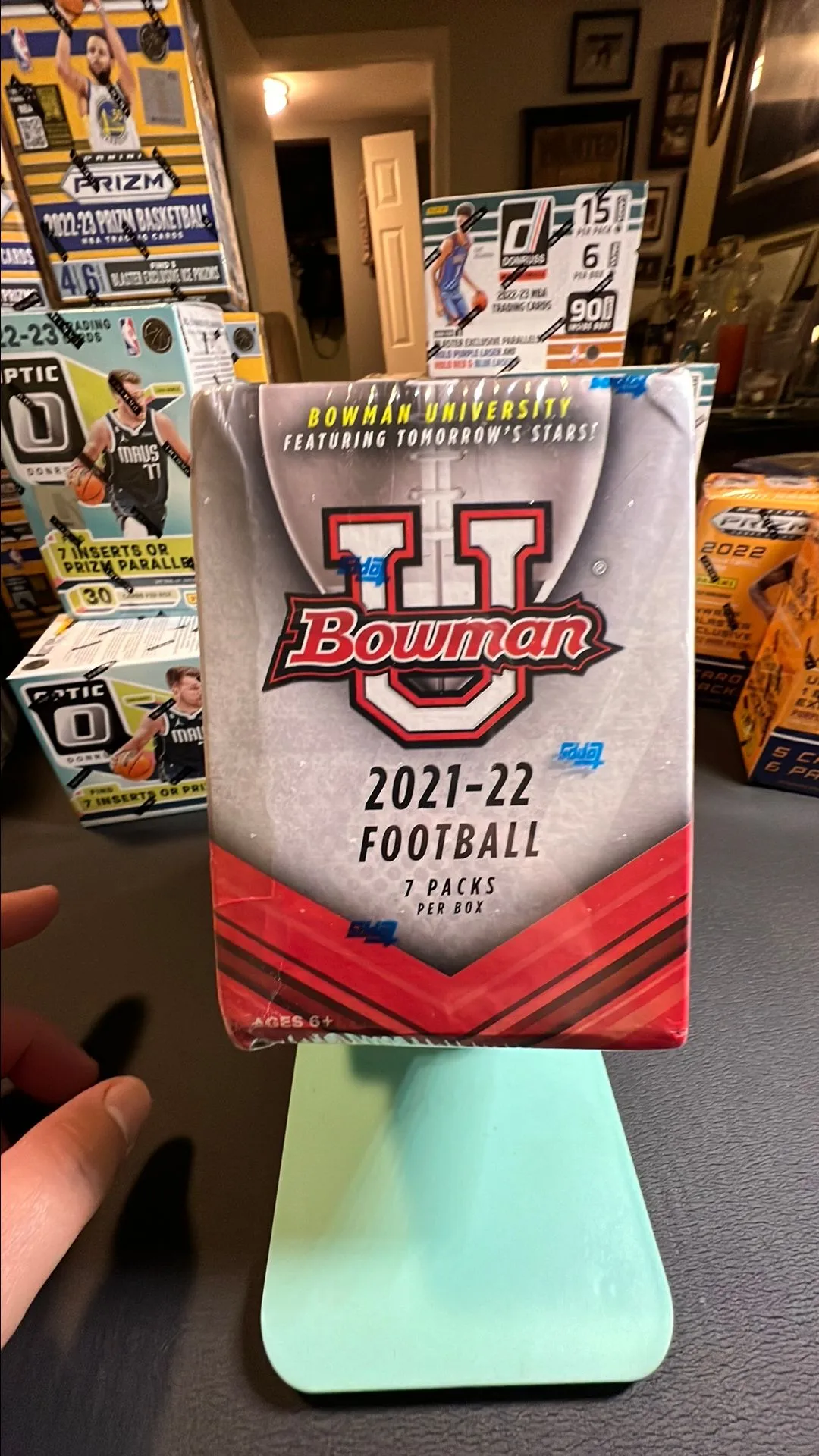 Product image for 21-22 Bowman U   7 packs per Box