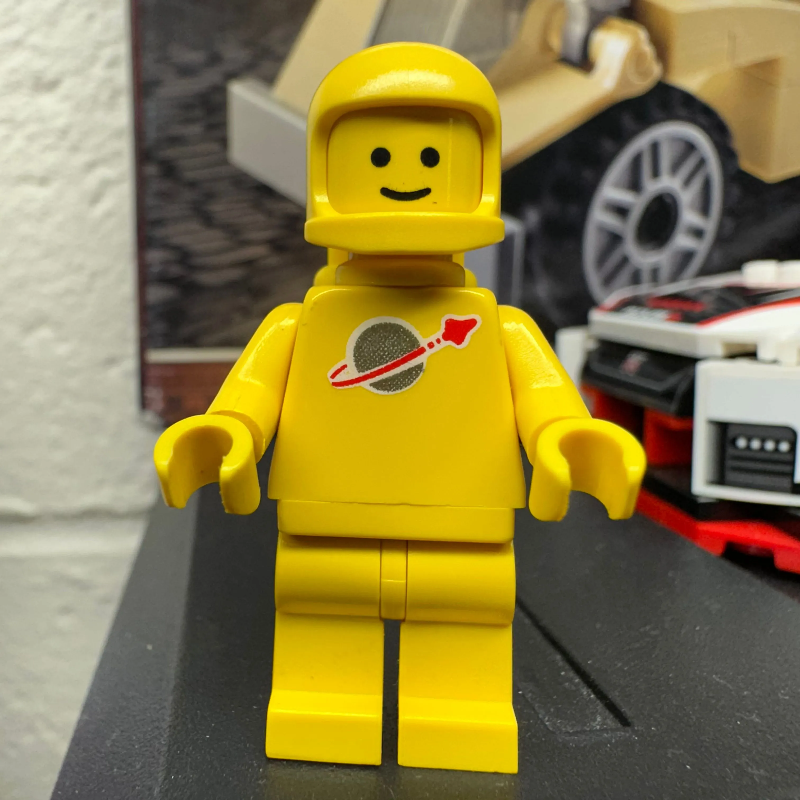 Classic Space Lego Yellow Spaceman Lego Classic Space Man Yellow