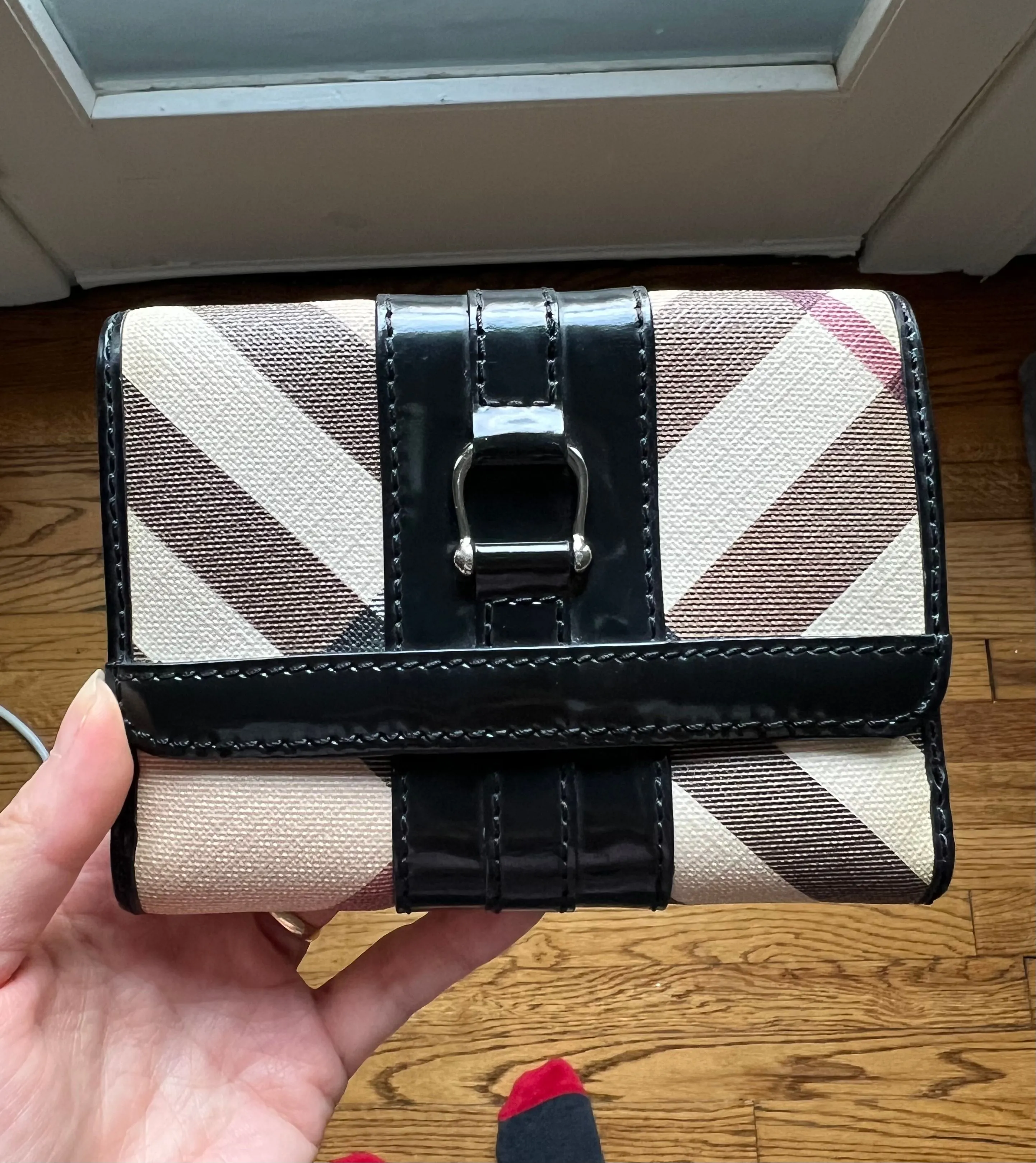 Product image for #8 NWOT Burberry nova check pattern wallet.