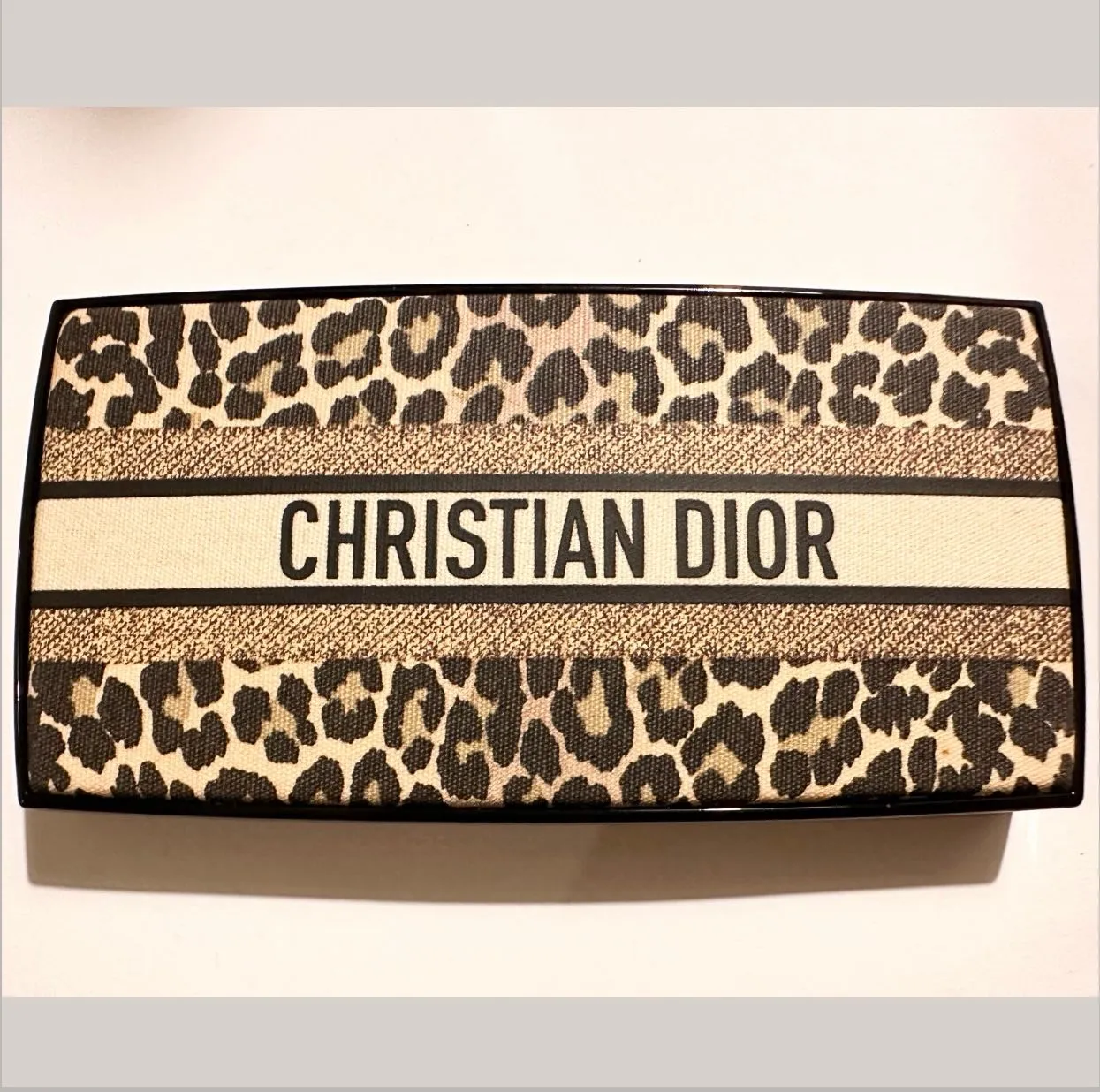 Product image for $125 MSRP DIORSHOW 10 COULEURS PALETTE FARDS À PAUPIÈRES EYESHADOW PALETTE 001 MITZAH