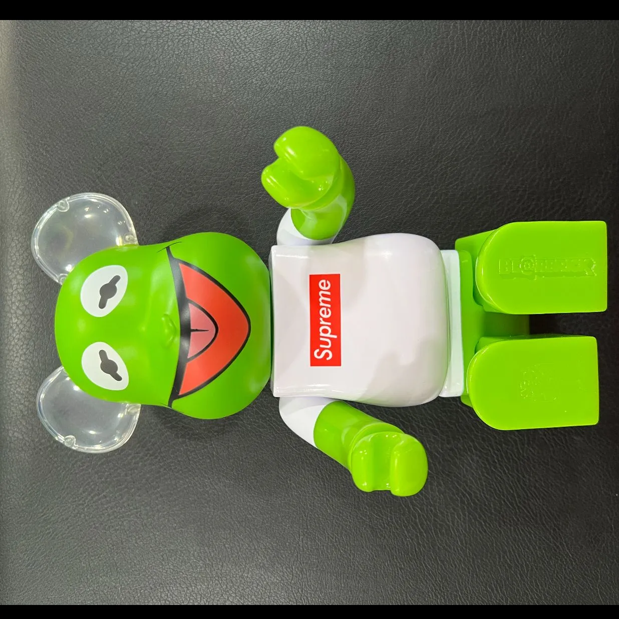 Listing Image Blurred Background