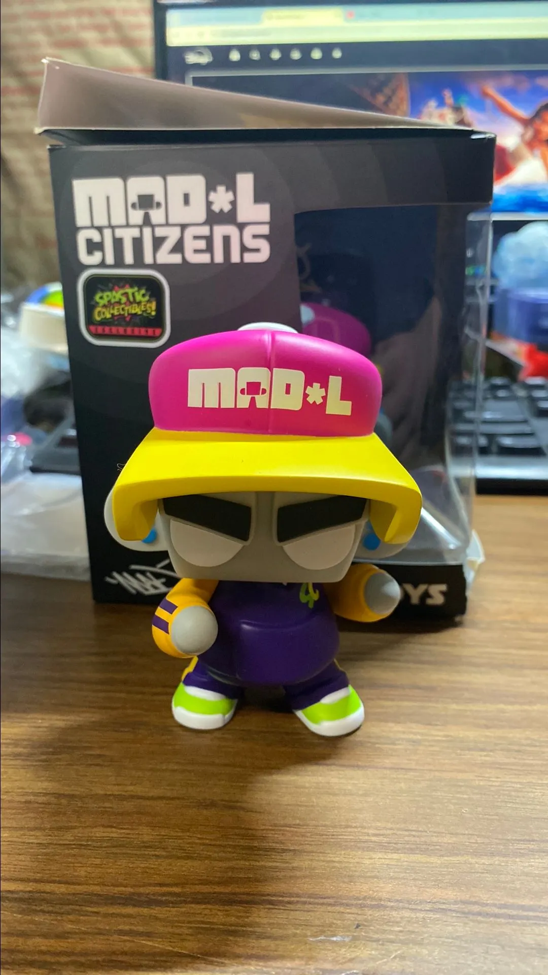 Product image for Mad*L Citizens Spastic (now Ralphies) collectibles exclusive.