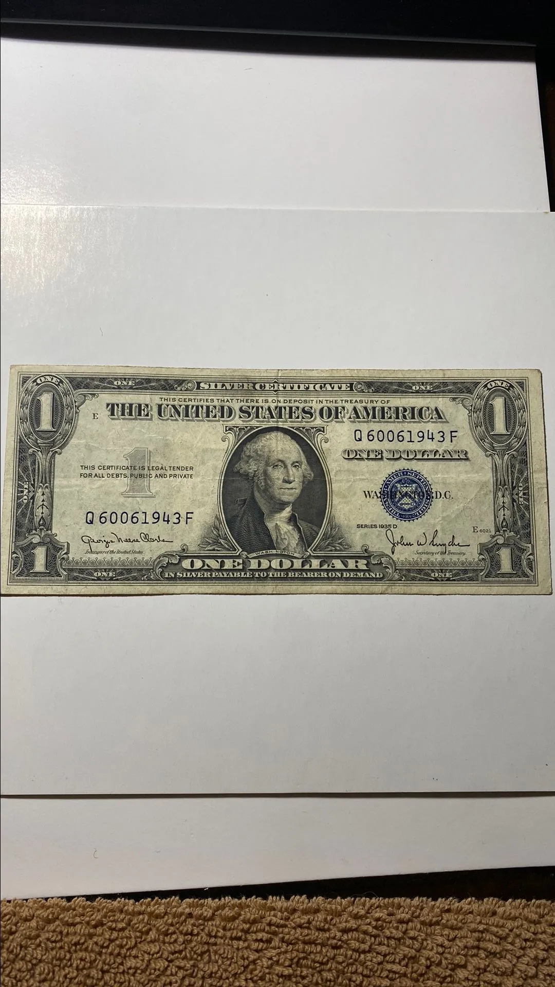 Product image for item #15 1$ silver certificate 1935D #Q60061943F