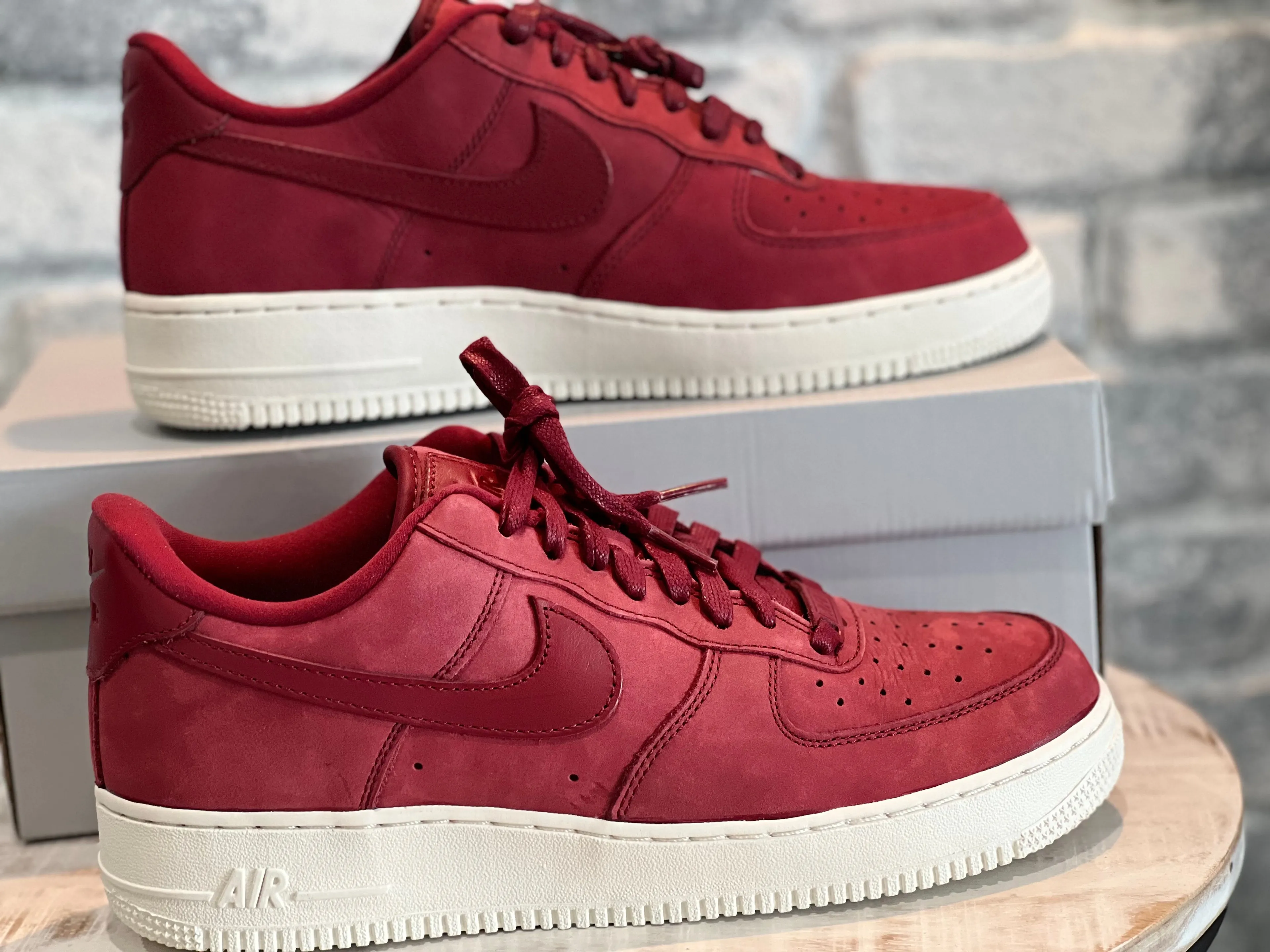 Product image for Nike Air Force 1 Premium Team Red 9.5m 11w
