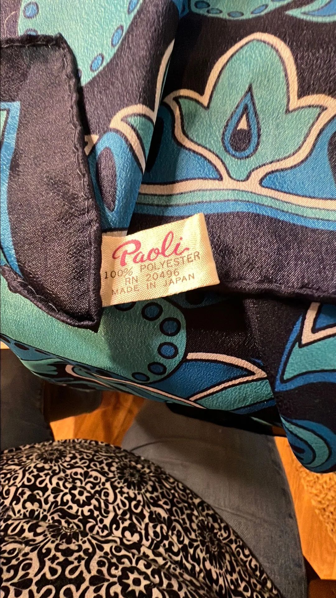 Product image for Paoli Scarf Vintage!