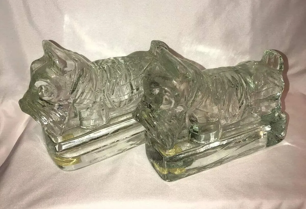 Product image for Vintage heavy Scotty dog glass book ends