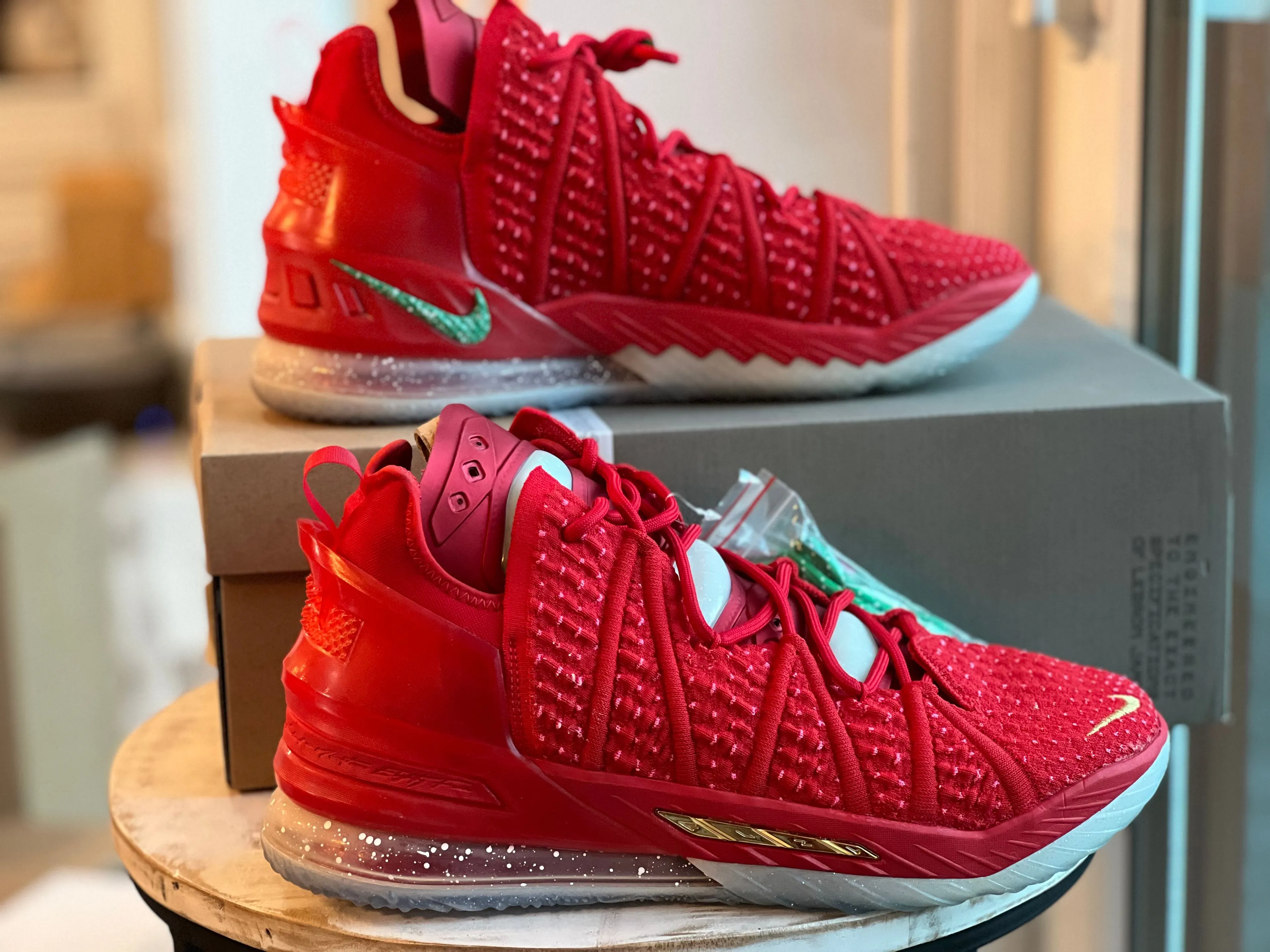 Product image for Nike LeBron 18 X-Mas Christmas in LA Size 12 Red Basketball Sneakers