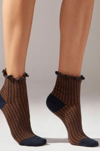 Product image for Italian brown and navy houndstooth socks