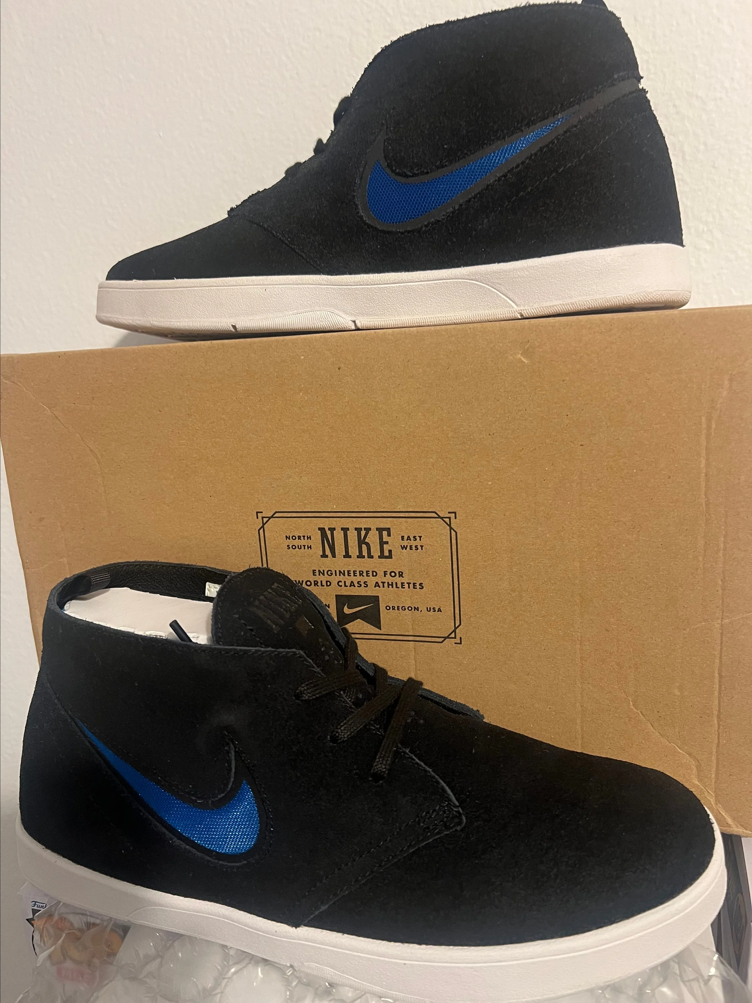 Product image for 🤯 🔥 NIKE HYBRED BOOT 8M - $150+ Market 🔥 🤯