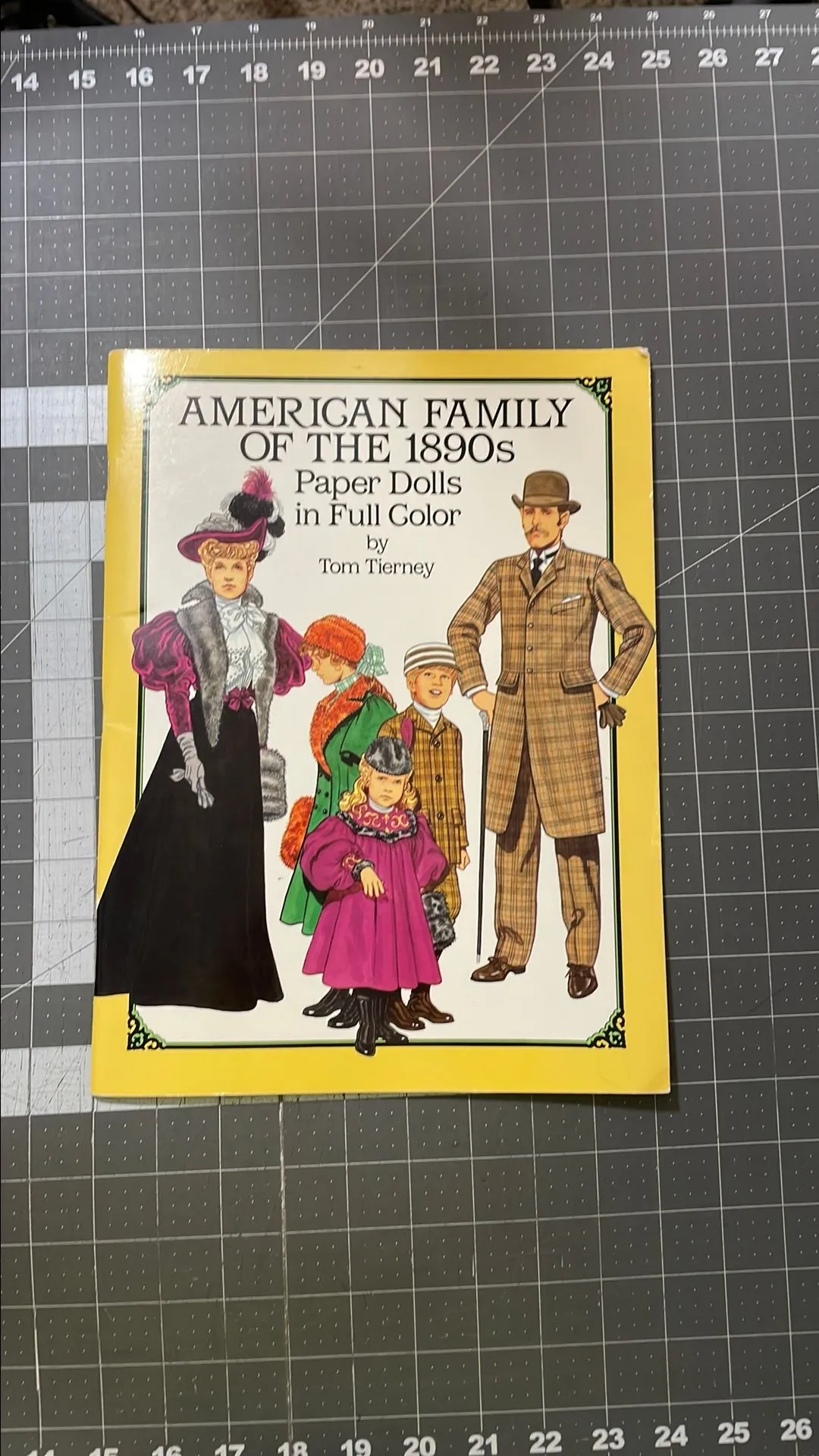 Product image for B03p Vintage Paper Doll booklet American Family 1890's 9x12