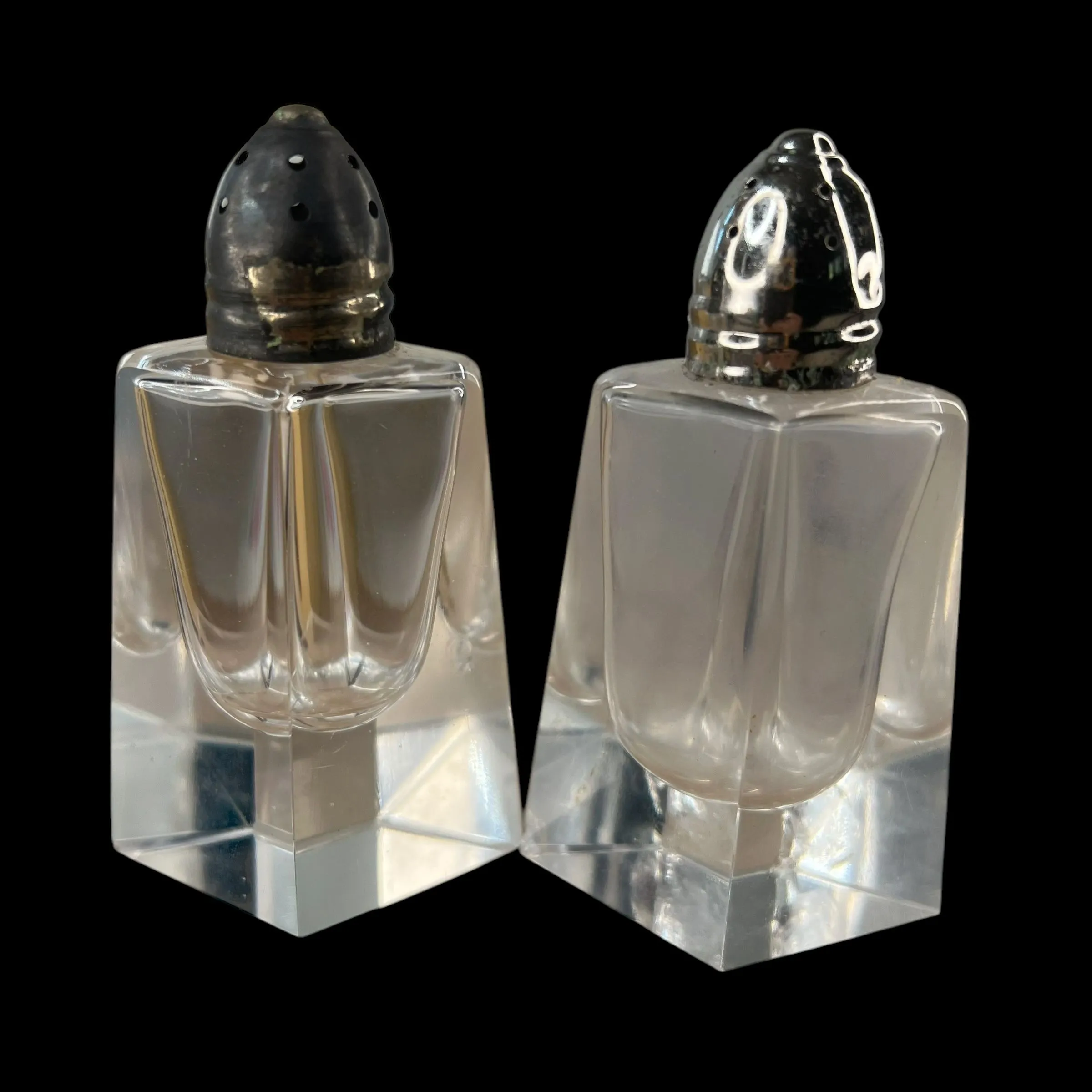 Product image for 015 crystal geometric, diamond shape, Art Deco, salt, and pepper shake