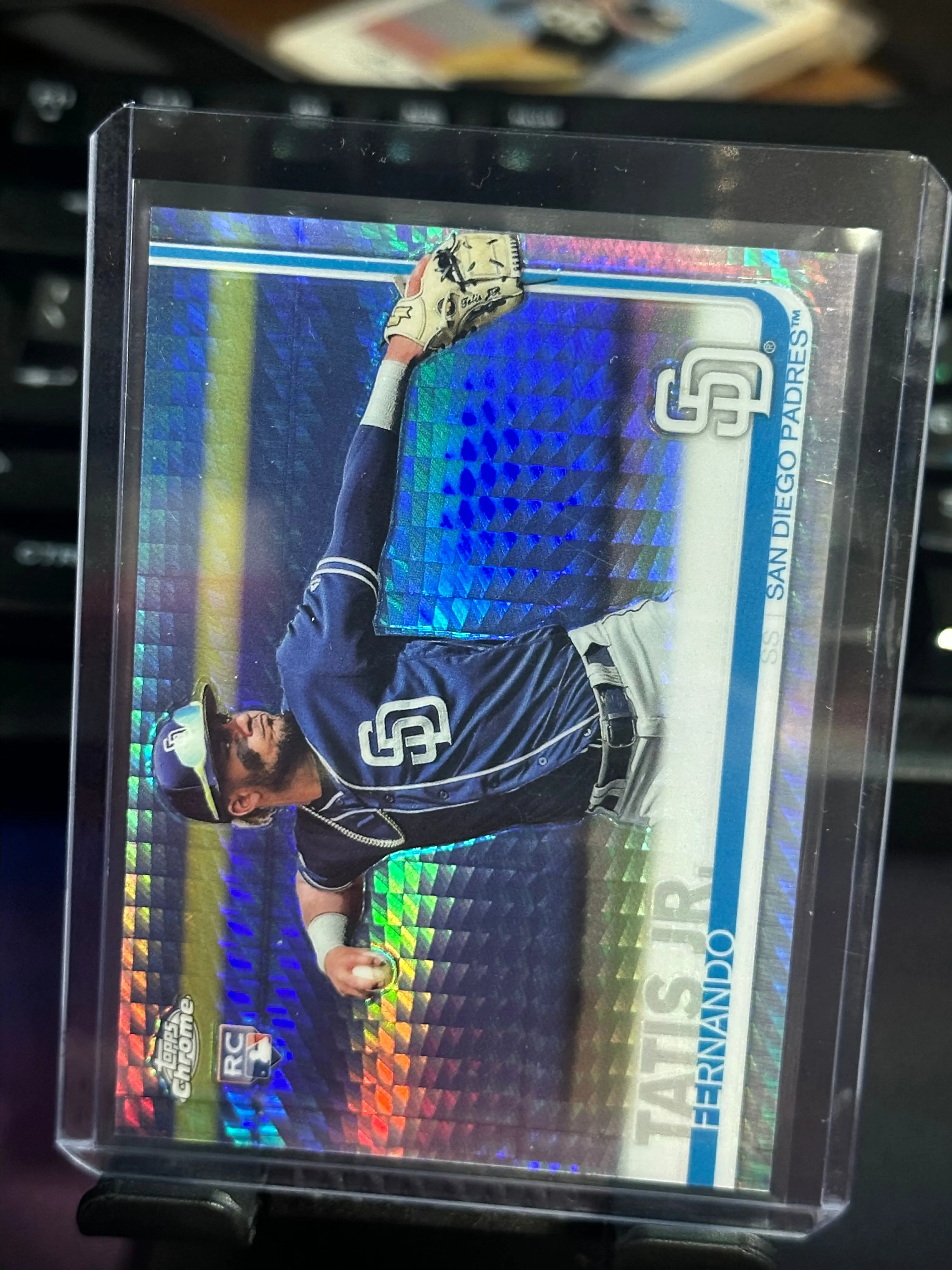 Product image for FERNANDO TATIS JR 2019 TOPPS CHROME PRISM REFRACTOR RC