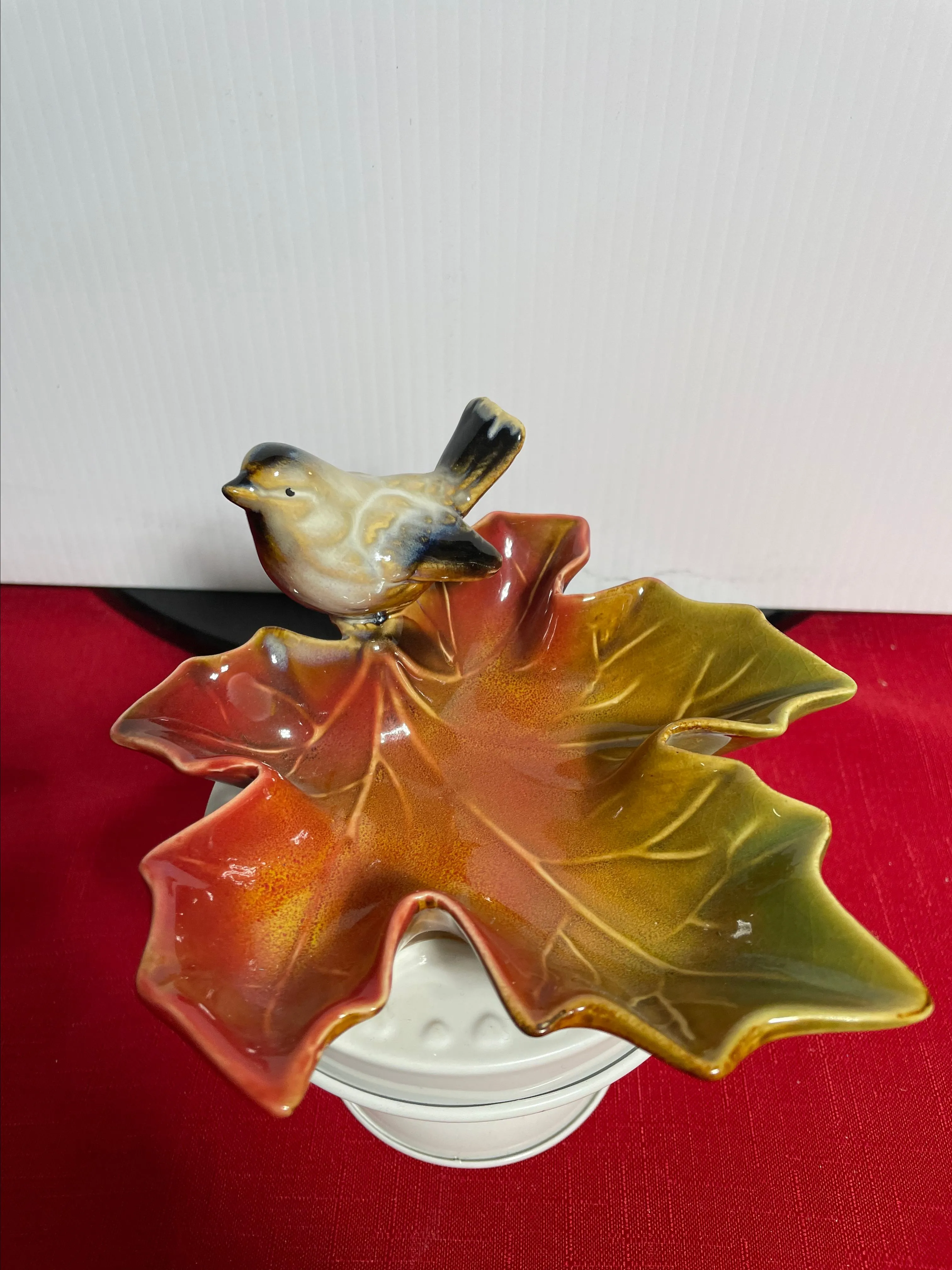 Product image for 004. Bird on a maple leaf