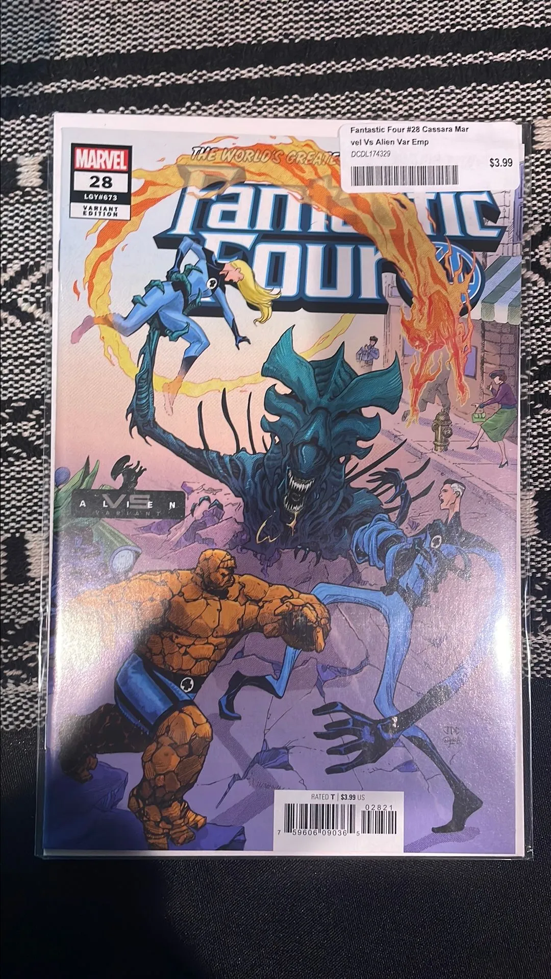 Product image for Fantastic Four, Vol. 6 issue 28B Variant Joshua Cassara Marvel vs Alien Cover 9.8