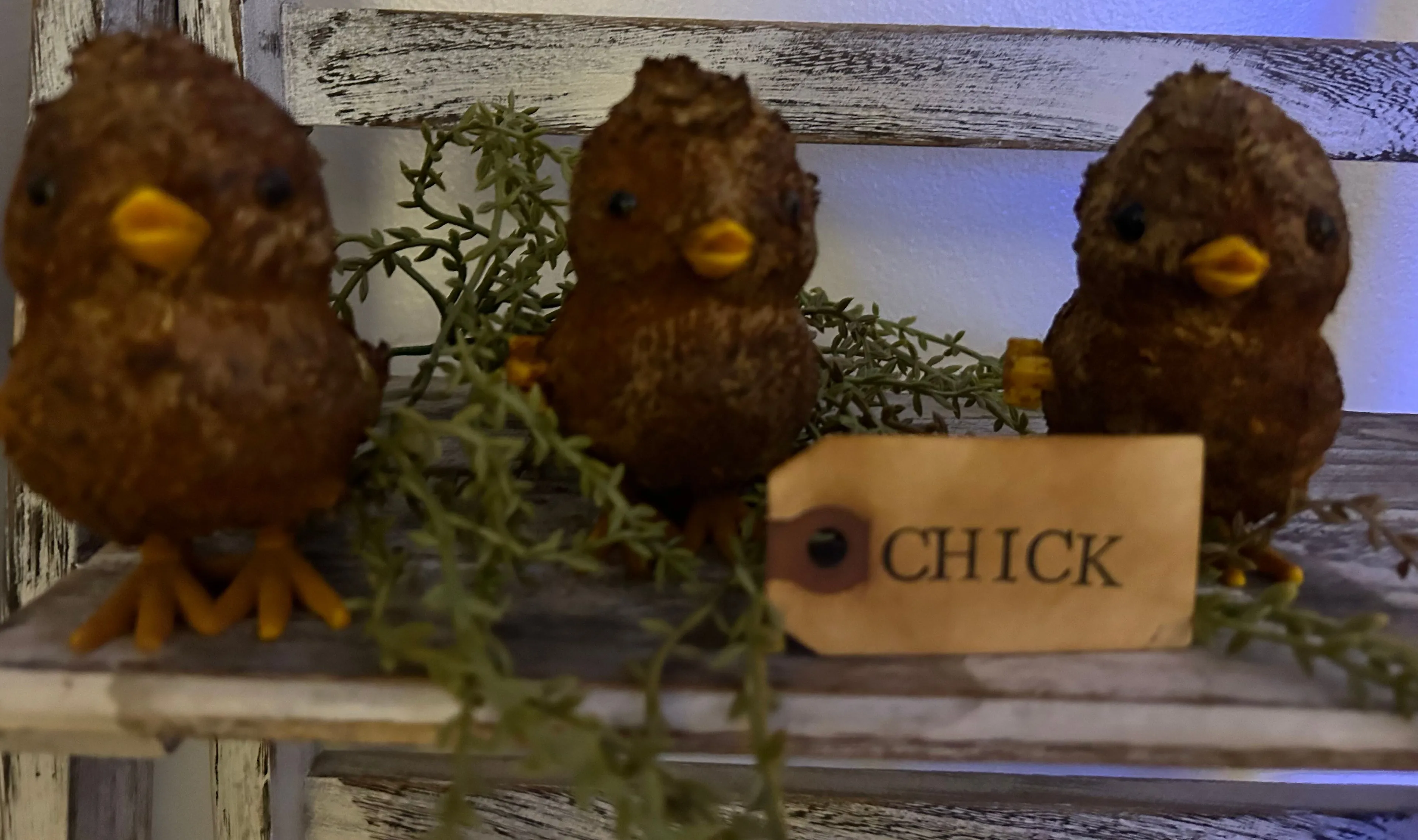 Product image for Grubby Chick Vintage Inspired Chick Toy-Extreme Primitive