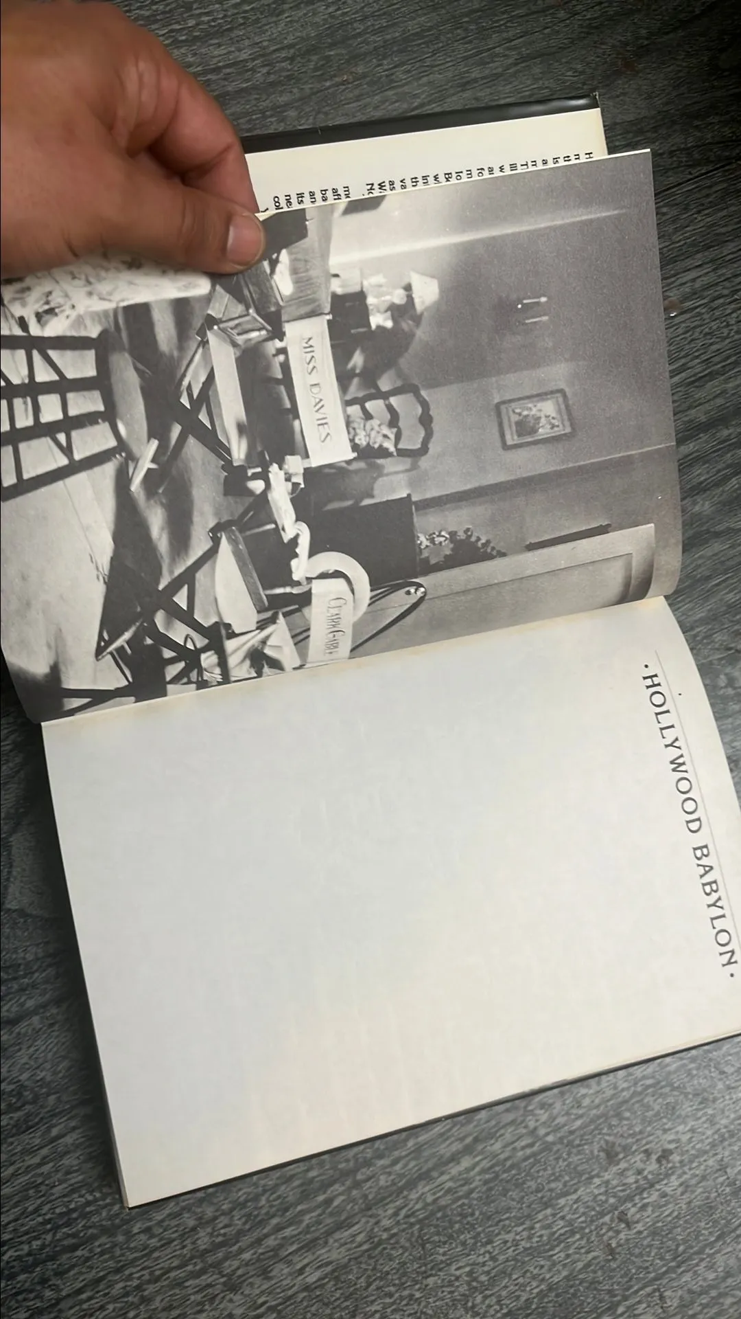 Listing Image Blurred Background