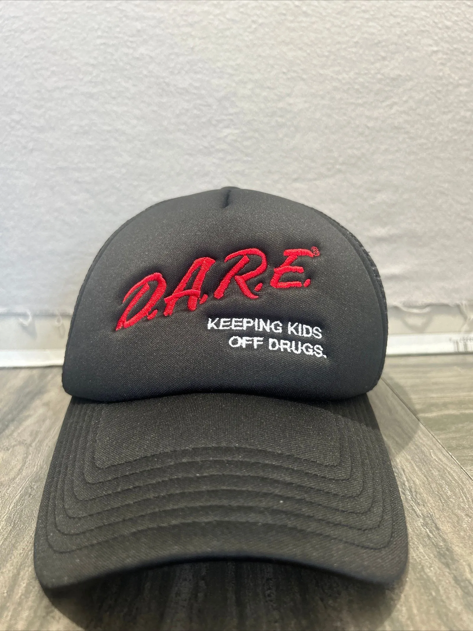Product image for Vintage DARE Snapback Trucker Mesh Foam Hat USA 90s