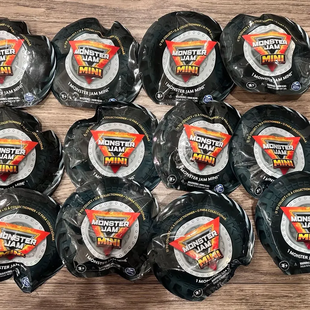 Product image for Complete series 18 monster jam minis