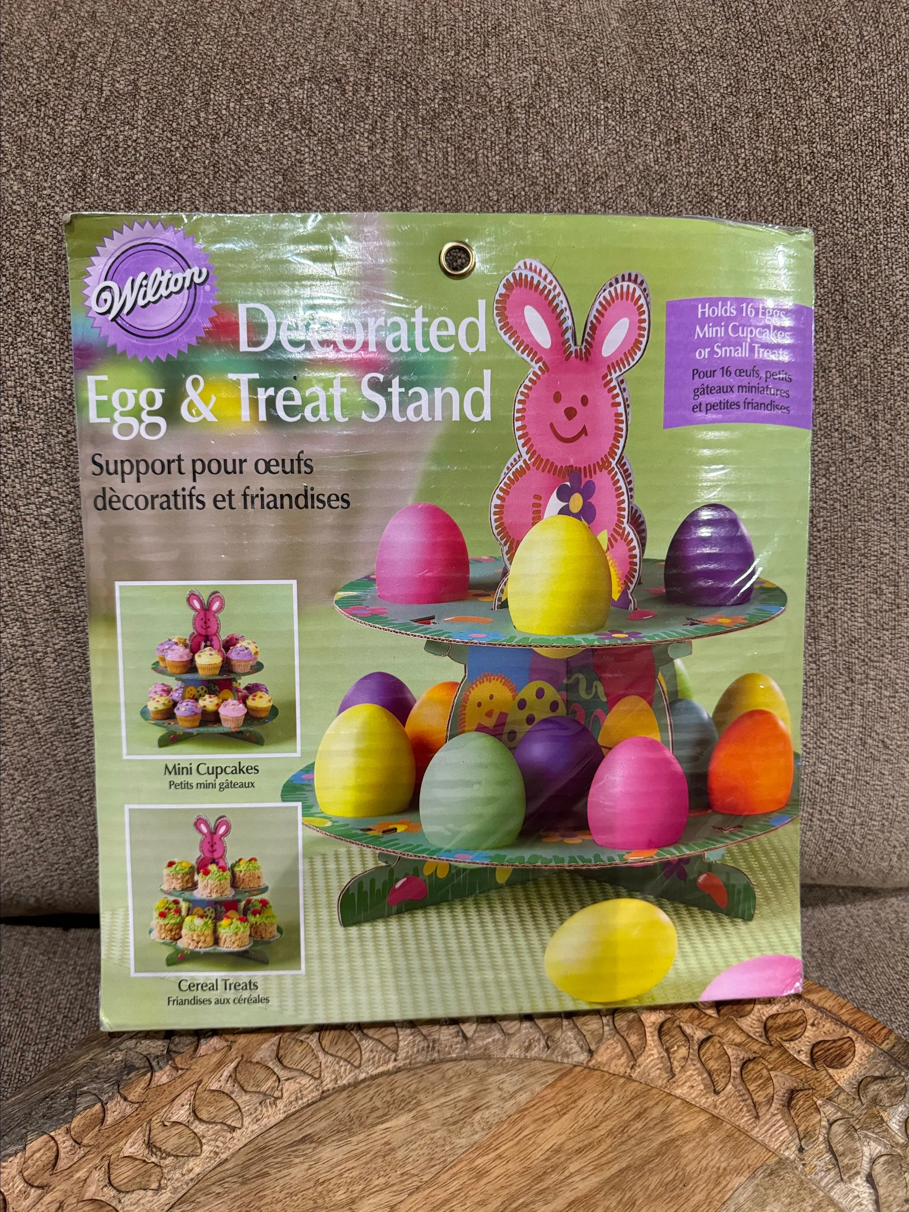 Product image for Wilton Easter Bunny Cupcake Treat & Egg Stand Decoration Party New Old Stock