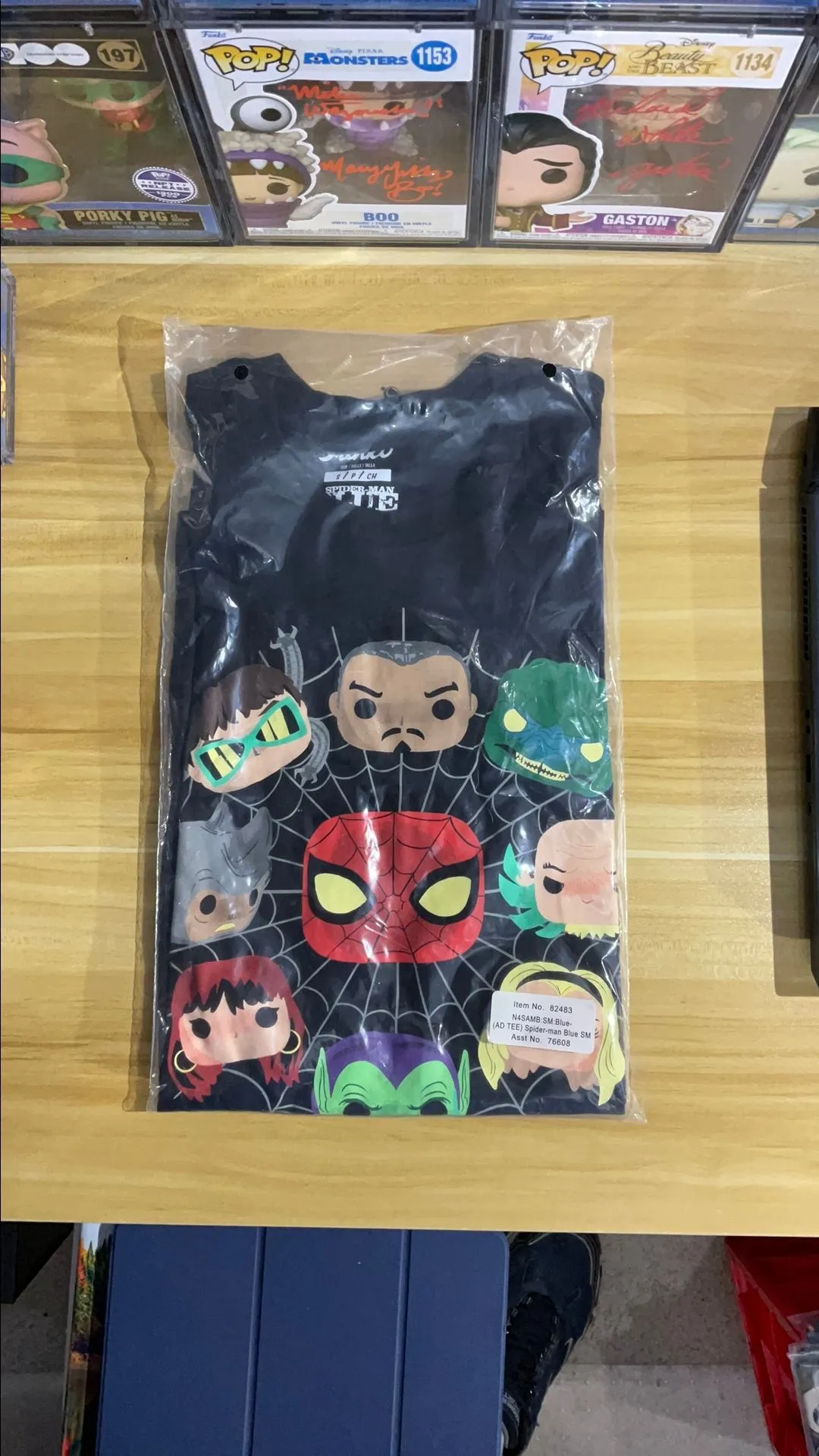 Product image for T-Shirt Funko Spider-Man Small NEW