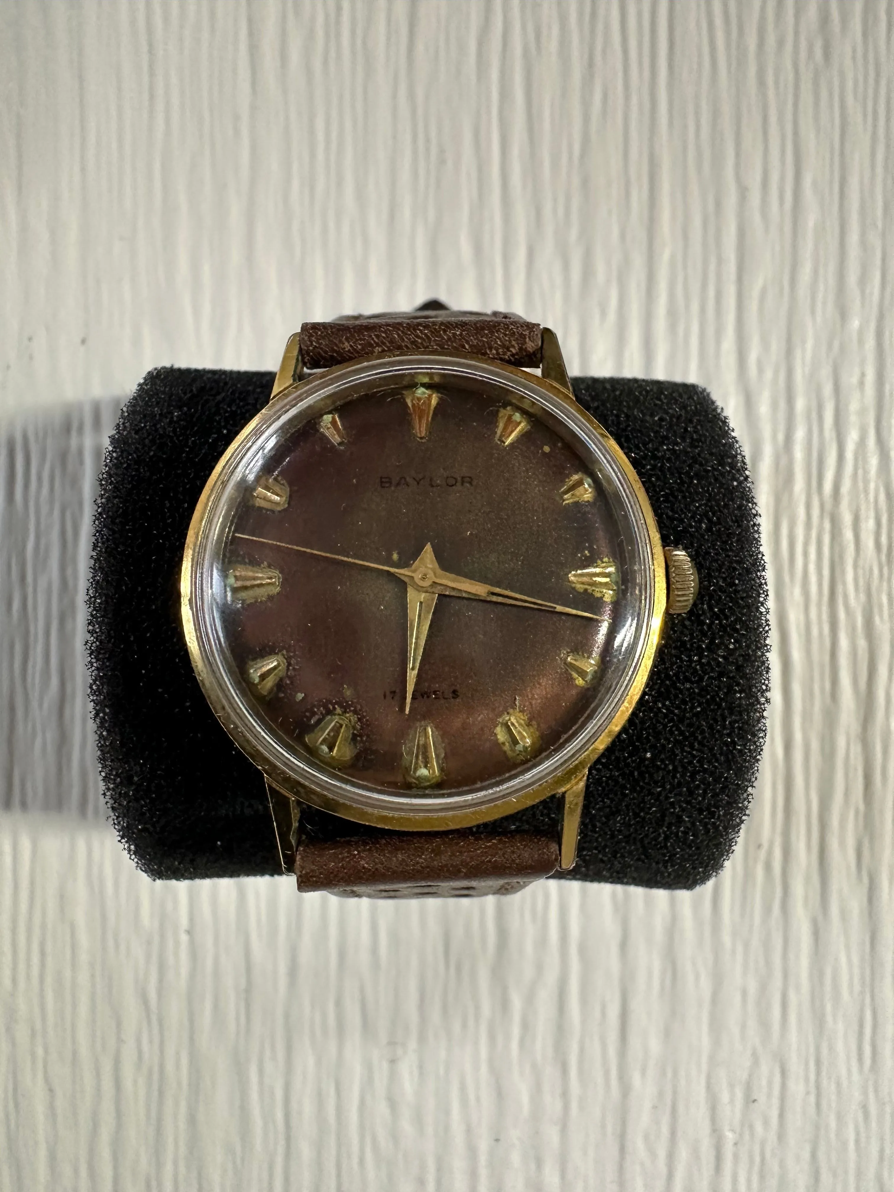 Product image for Men’s Baylor gold tone patina dial 17 jewels lume watch includes Spidel gold band it arrived on