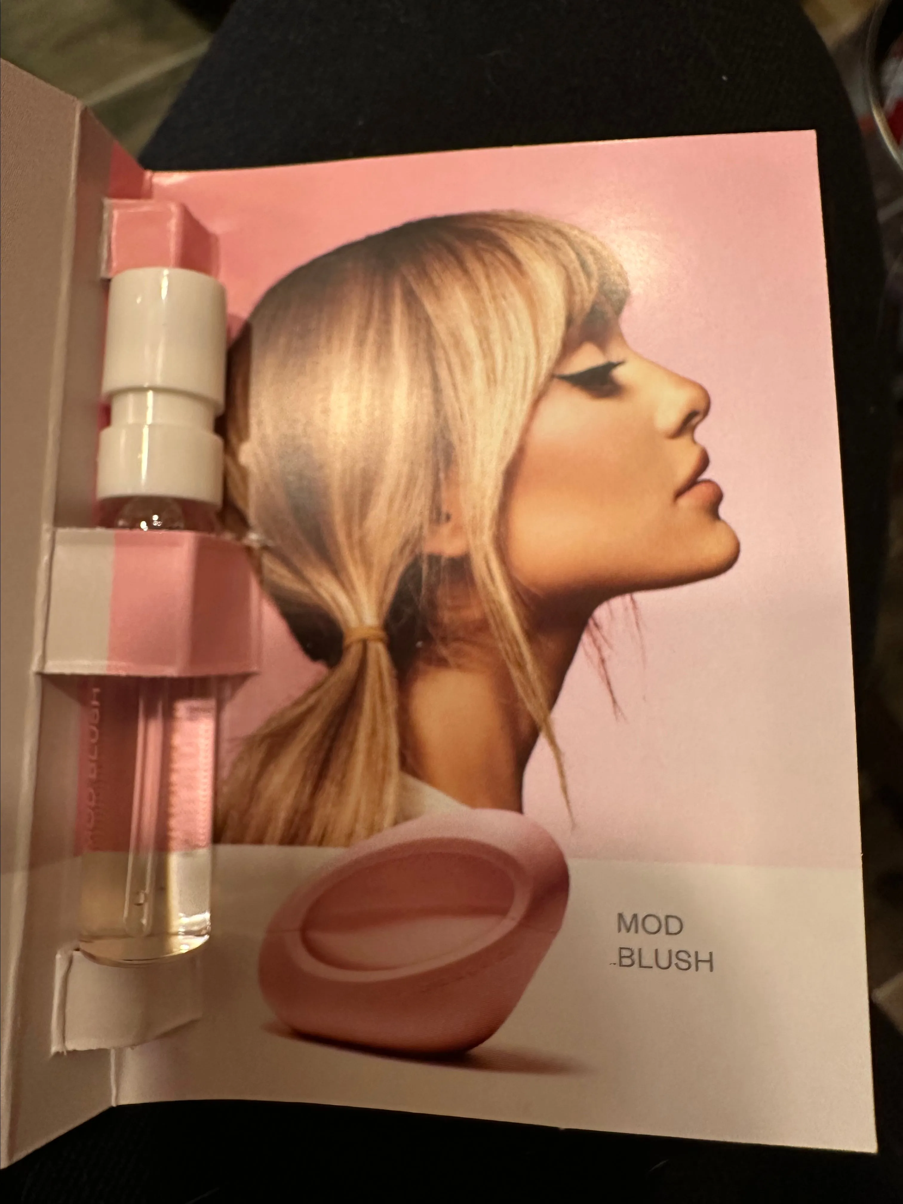 Listing Image Blurred Background