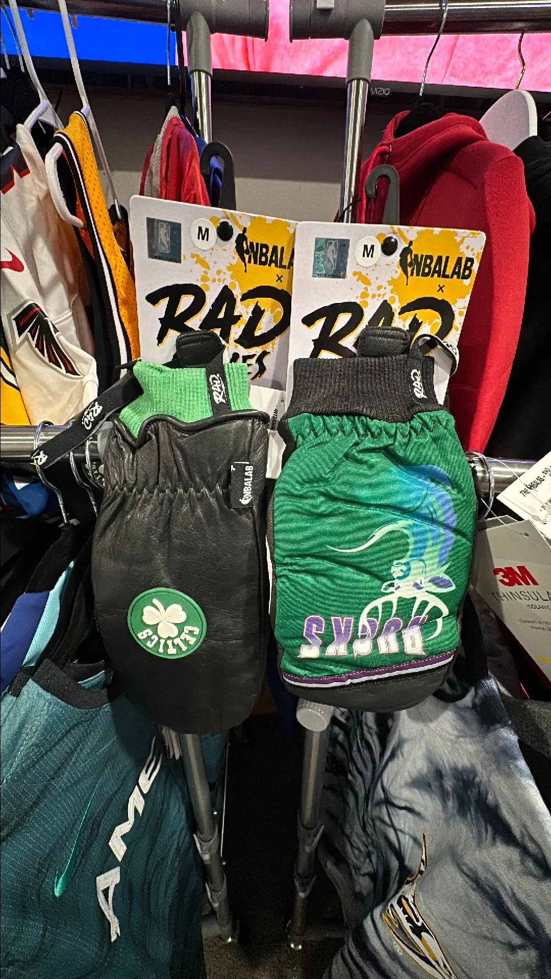 Product image for Gloves on screen