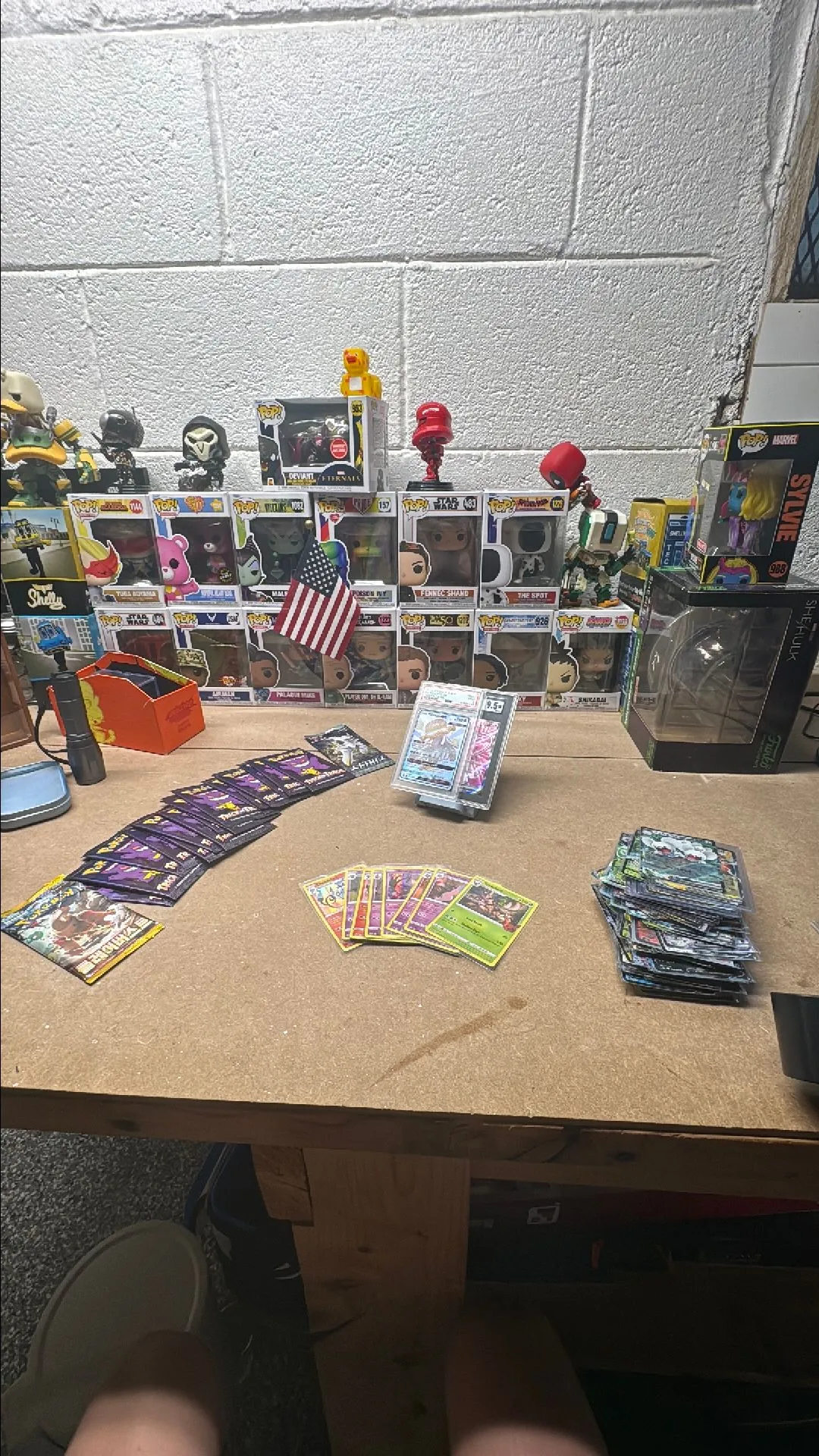 Product image for GIANT Pokémon