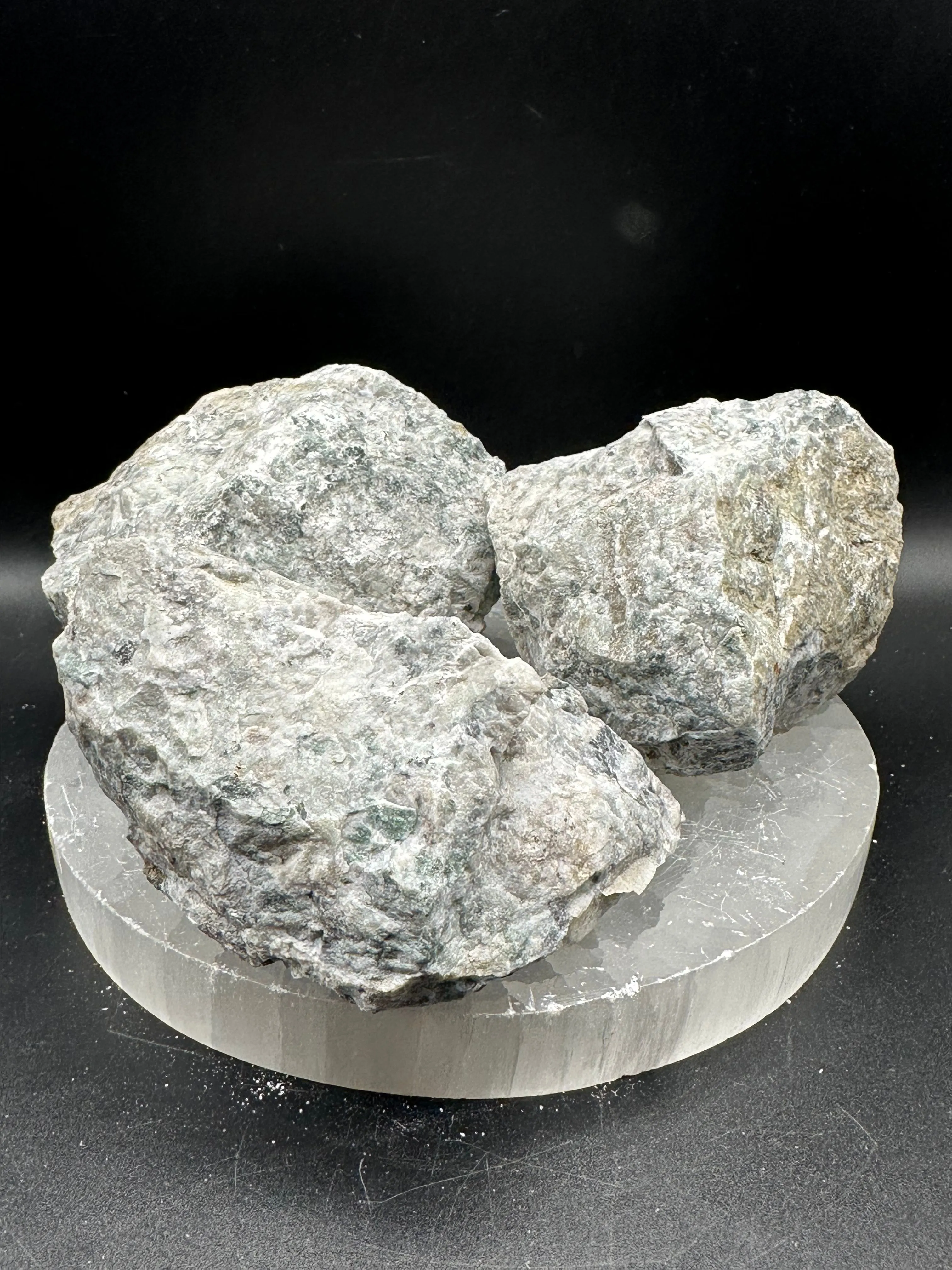 Product image for Hackmanite (UV Reactive) Specimen