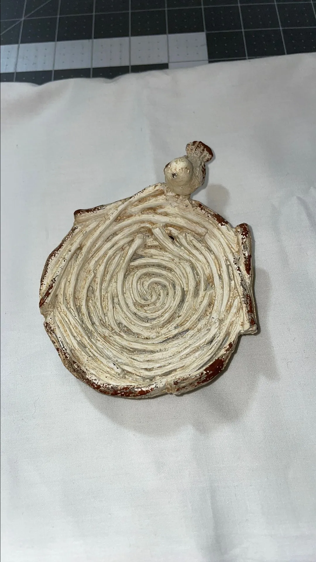 Product image for B1Pb Bird on Nest trinket dish decor resin primitive look, 5 x5