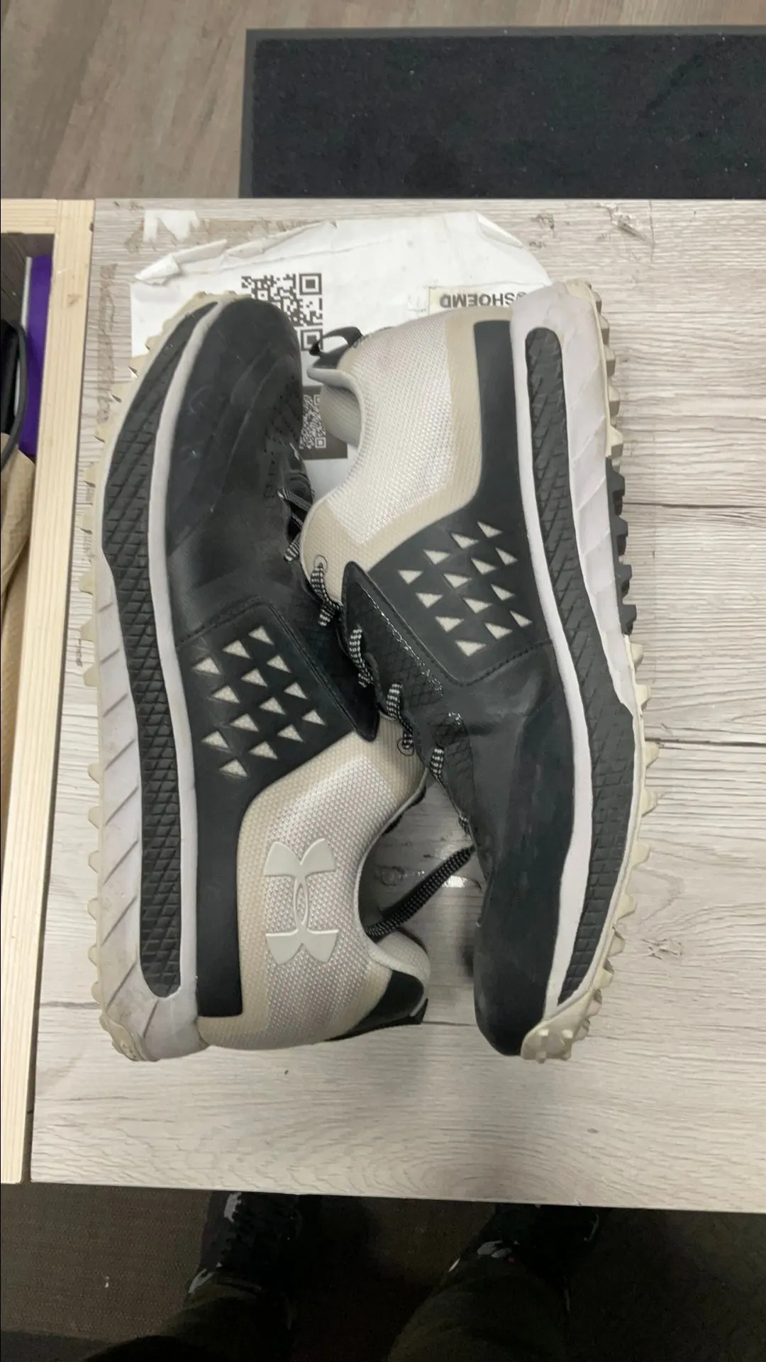 Product image for UA SHOE USED SZ 12 used no box