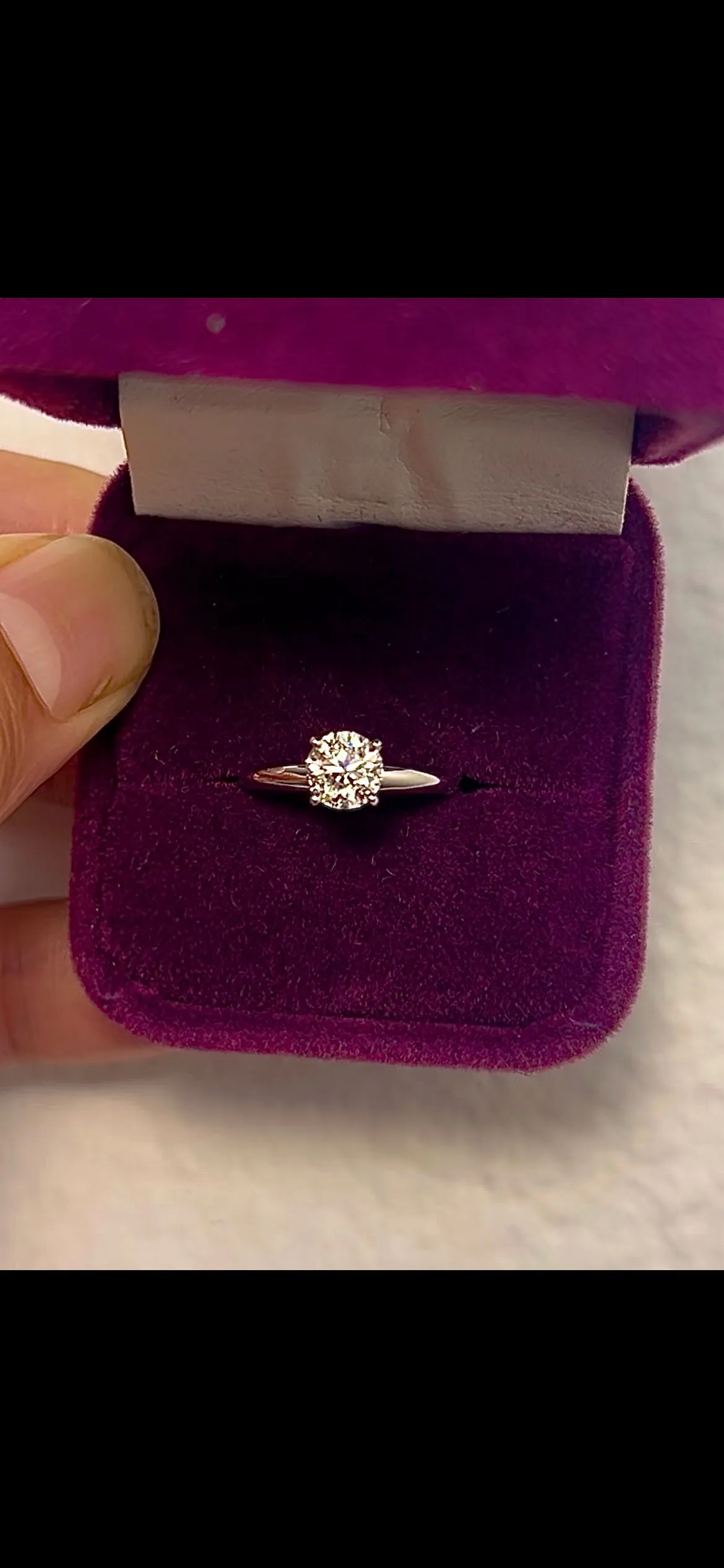 Product image for Discover the mesmerizing beauty of this 1.04ct lkuma Round Brilliant diamond, carefully transformed