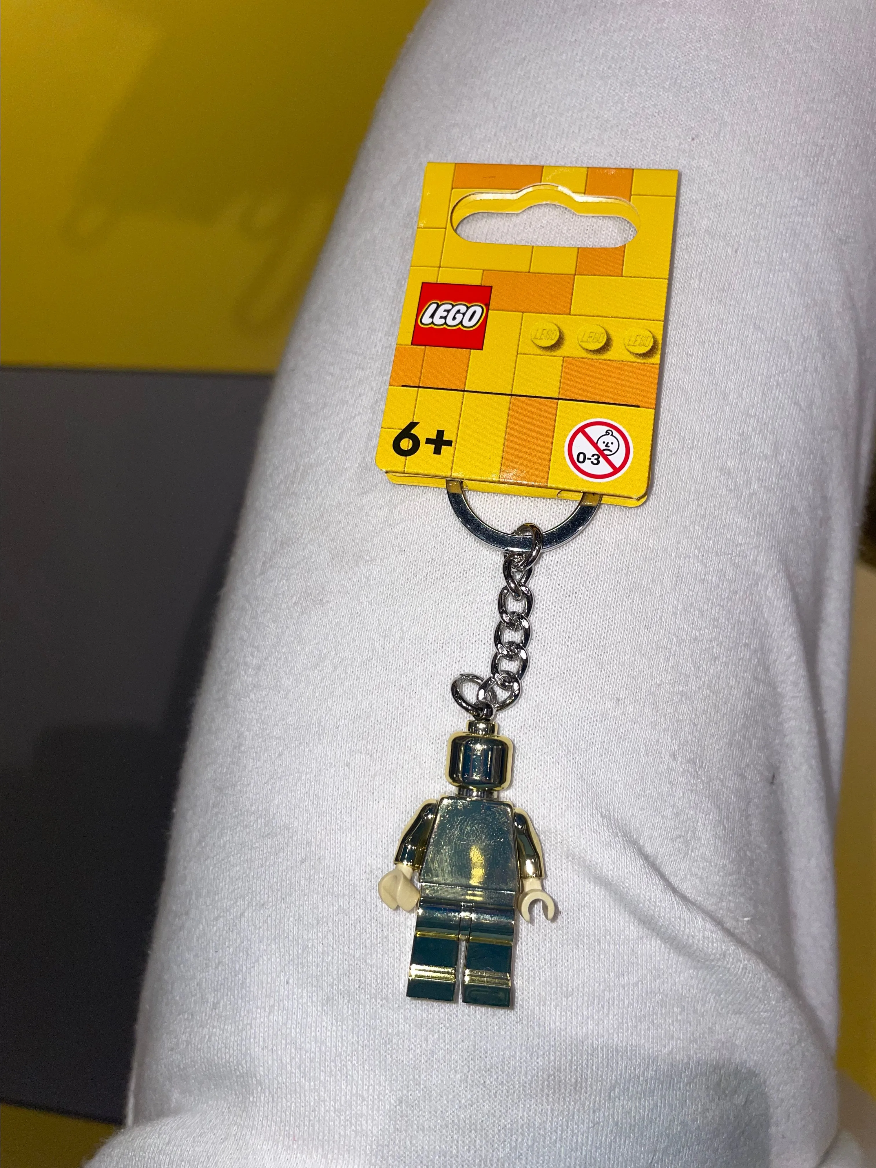 Product image for Gold keychain