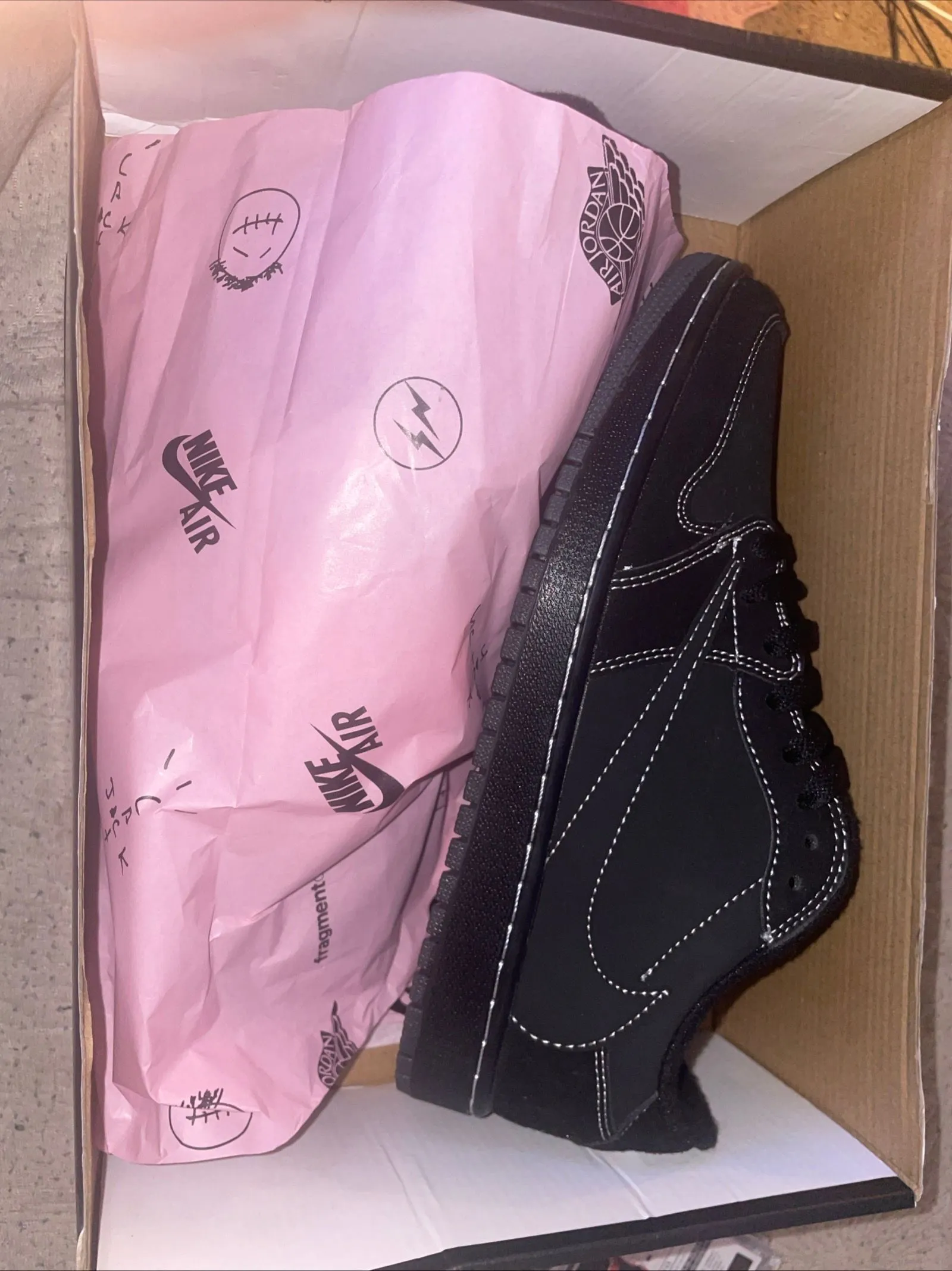Product image for Travis Scott's black phantom size 8
