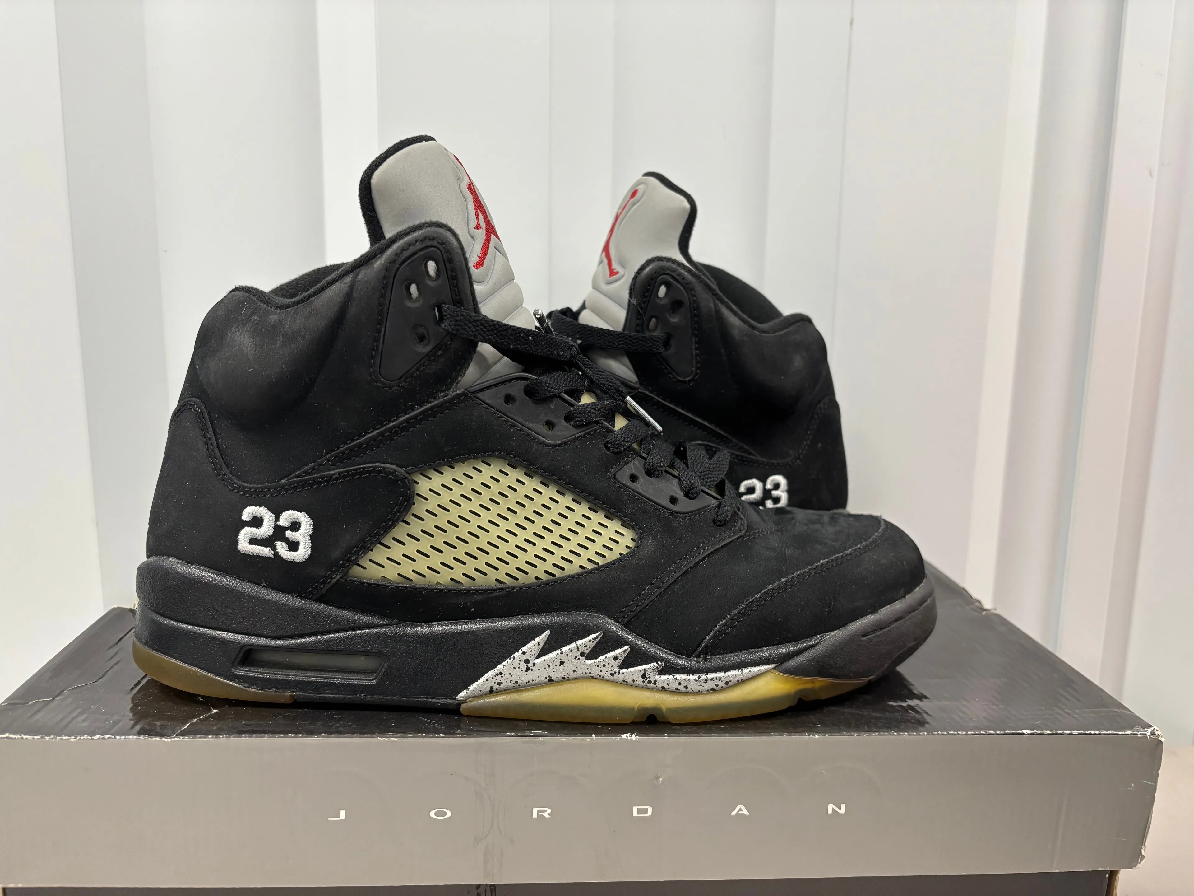 Product image for Size 12 Jordan black metallic 5