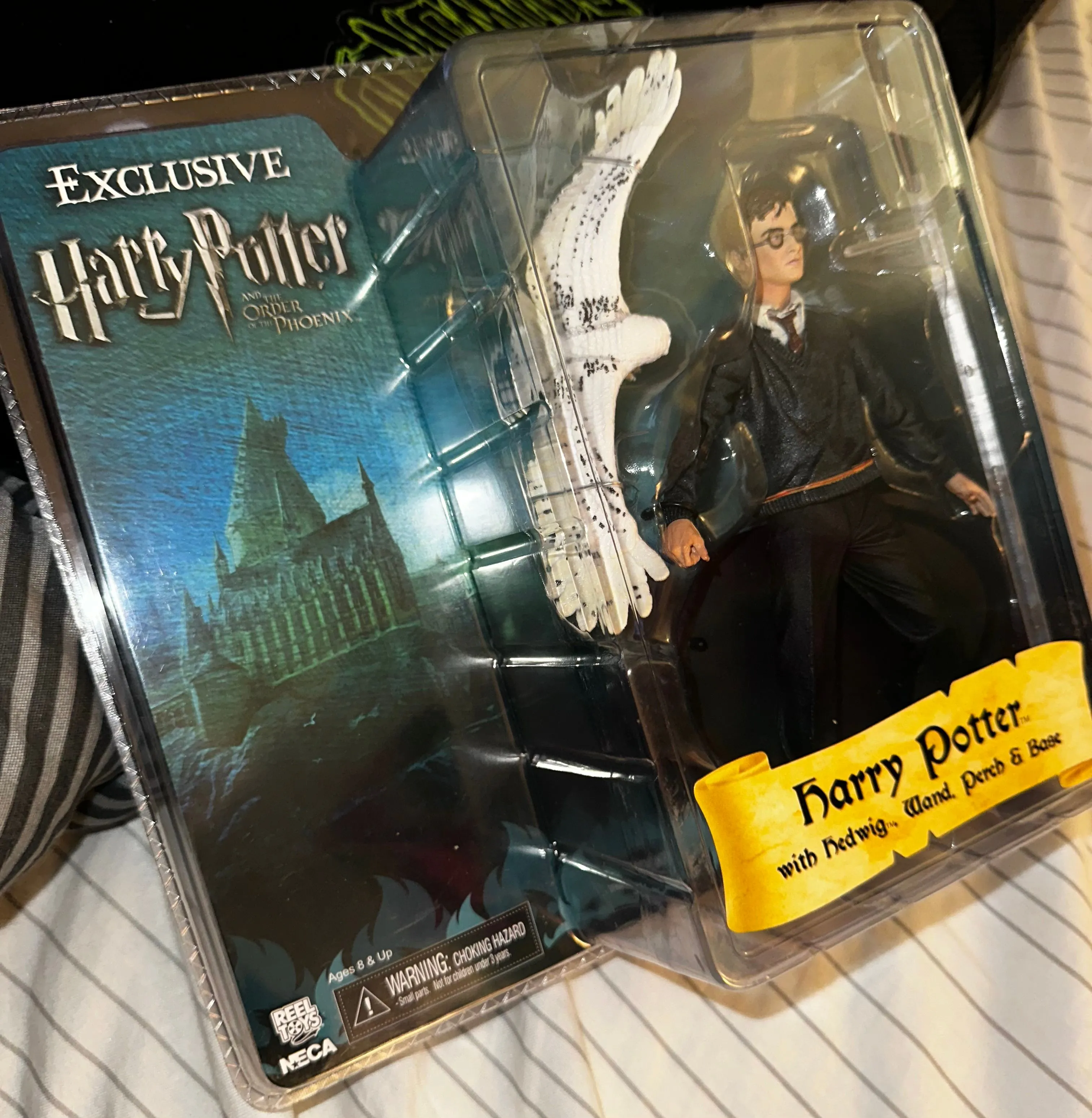 Product image for Exclusive Harry Potter with Hedwig, Wand, Perch & Base