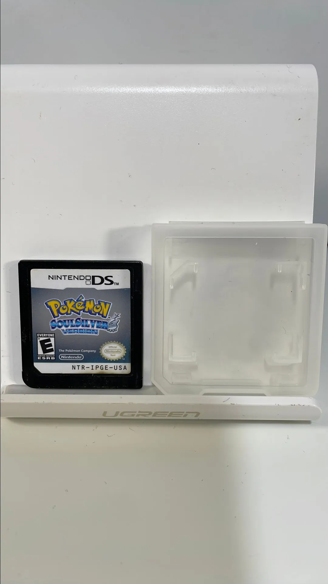Product image for Nintendo DS: Pokémon Soul Silver w/Travel case *Loose*