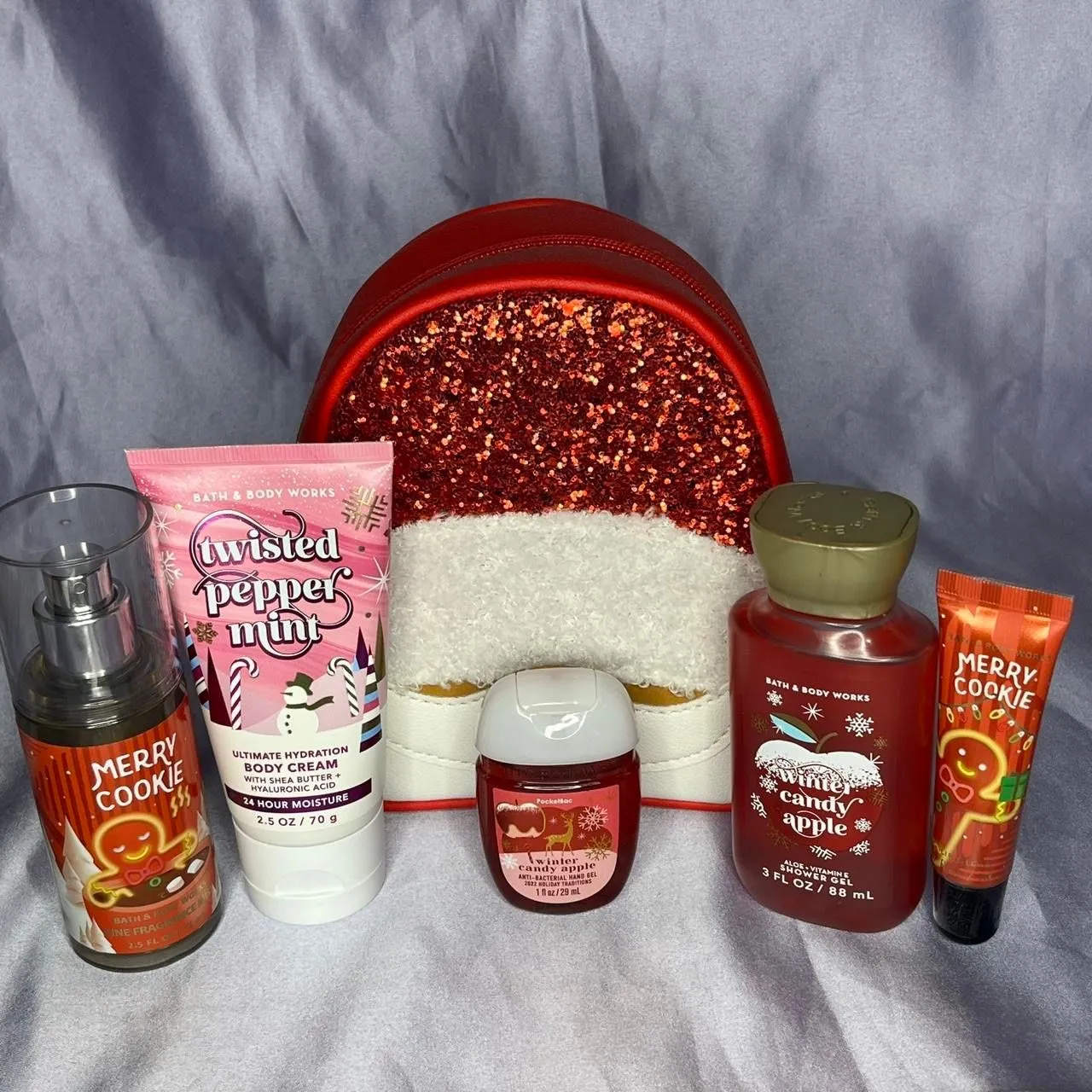 Product image for Bath & Body Works Winter Wonderland Santa goodie bag 6 piece set