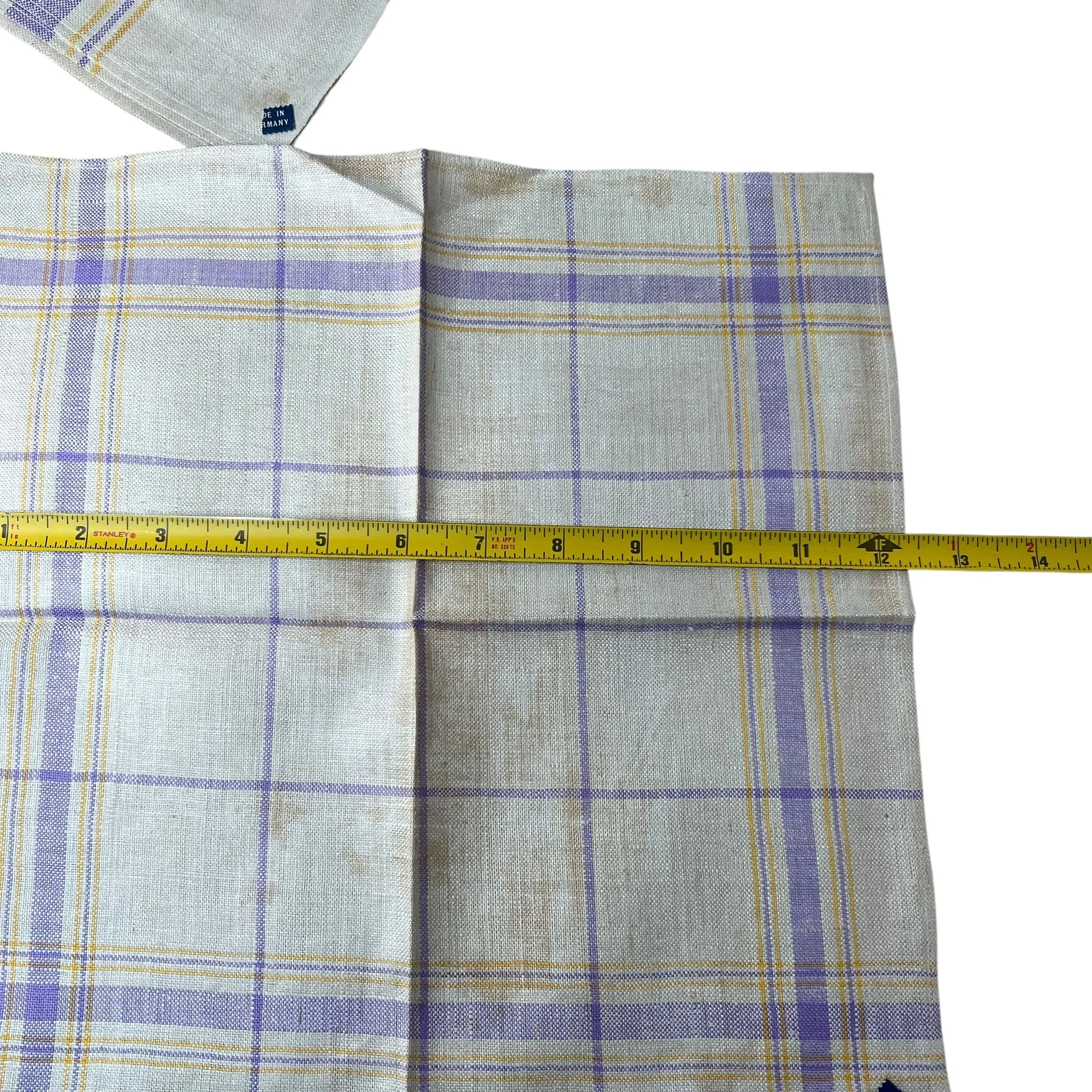 Listing Image Blurred Background