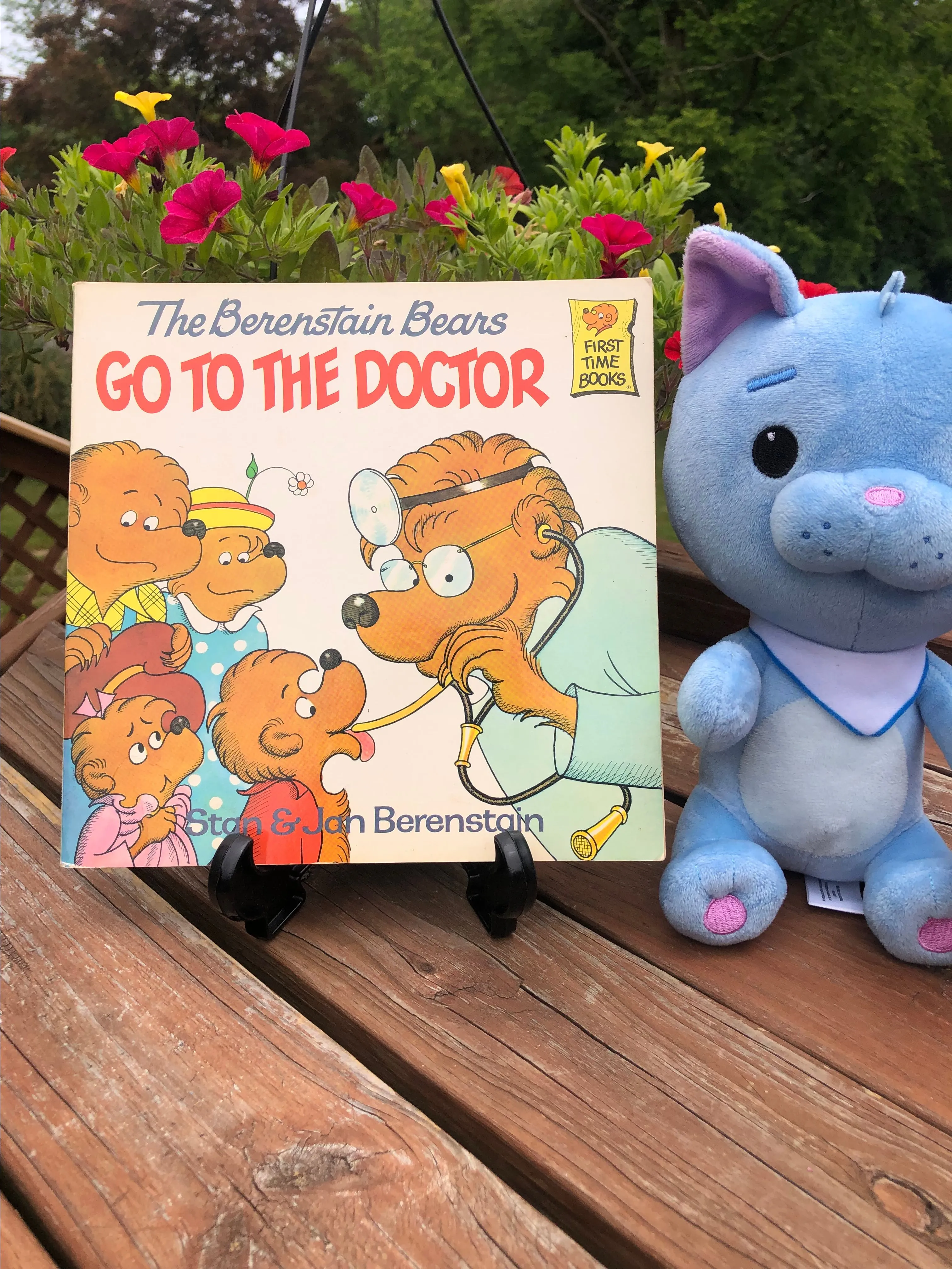 Product image for The Berenstain Bears Go to the Doctor, Messy Room & Bad Dream 3 Vintage Books by Stan & Jan Berenstain