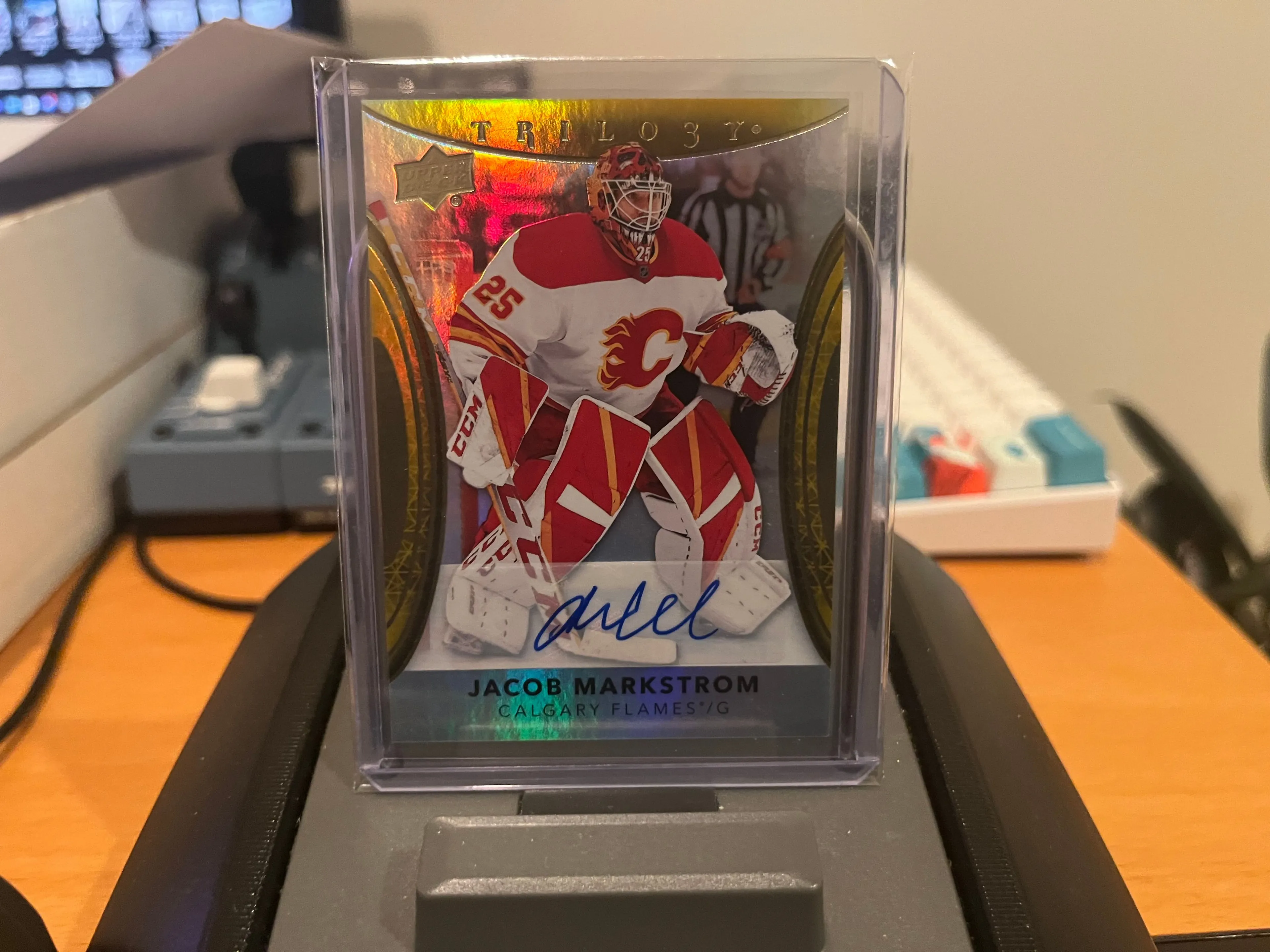 Product image for Markstrom	Jacob	Gold Autographs - Sticker 1:48 Packs Goalie Flames Devils Devs