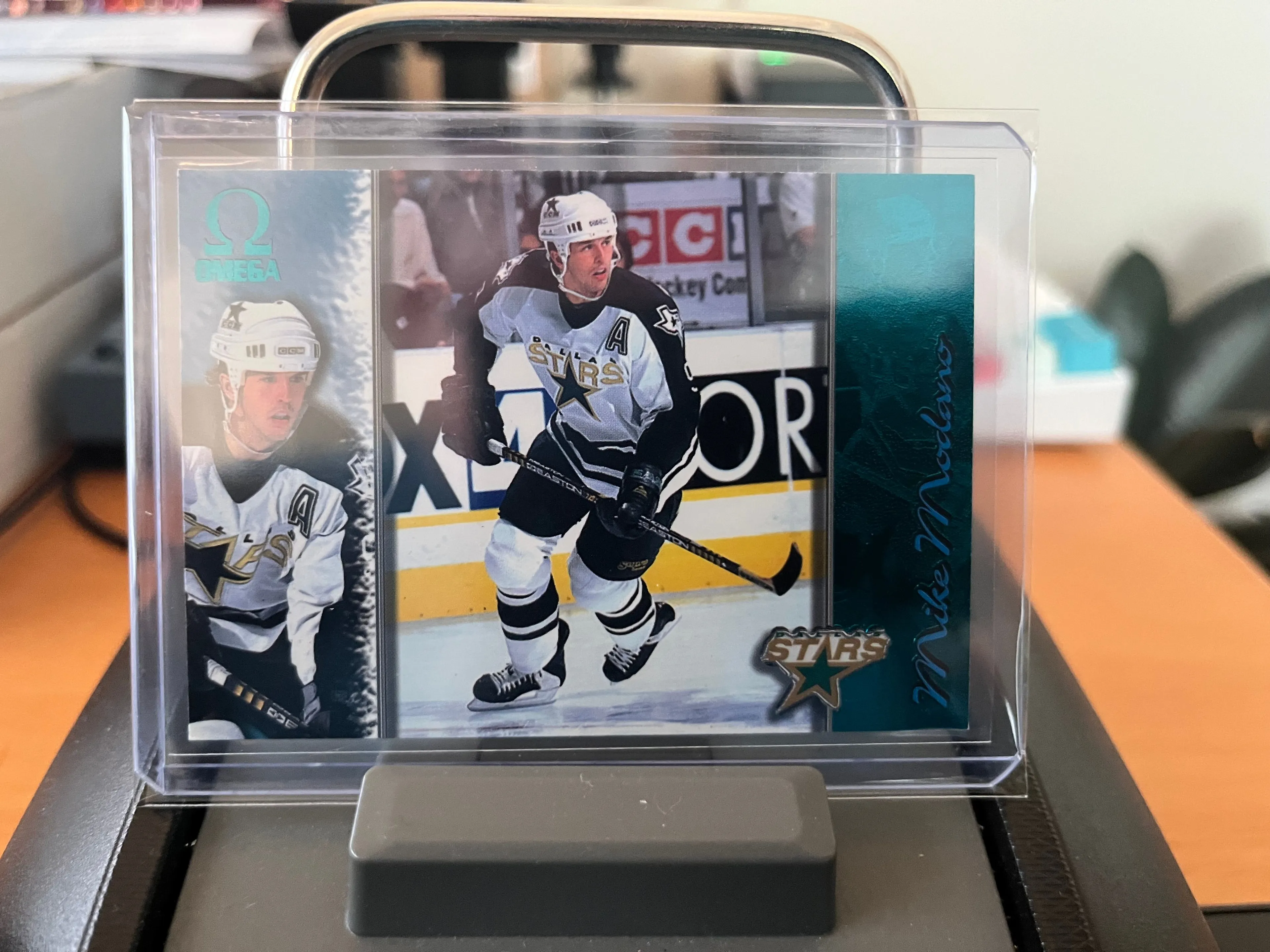 Product image for Modano	Mike	Emerald Green - 1:1 Packs DAL Stars
