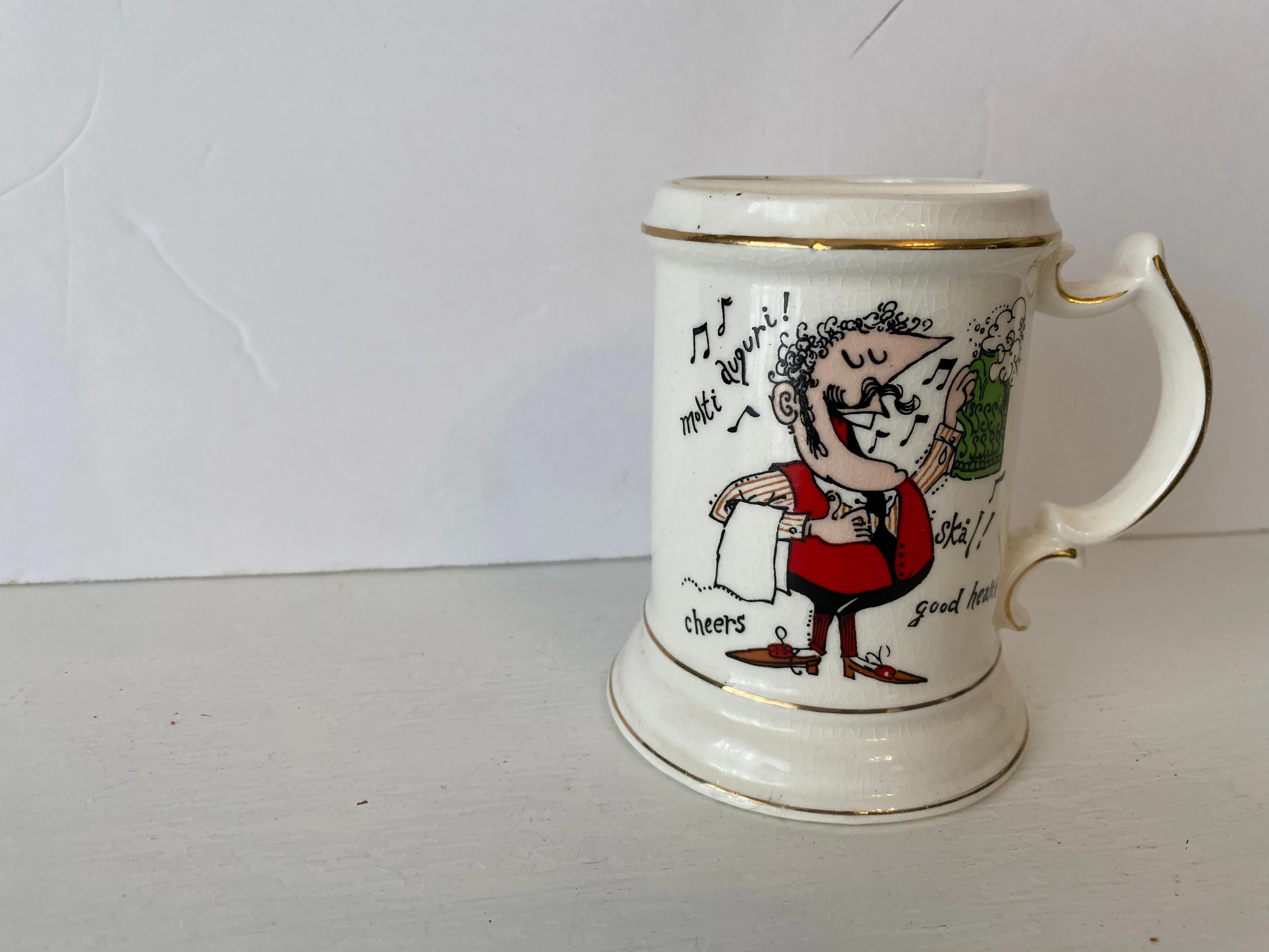 Product image for Mans shaving cup royal crown (cheers)